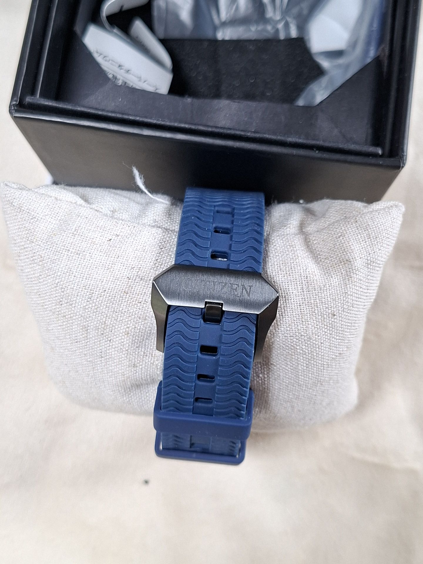 Citizen Eco-Drive GPS Diver Watch CC5006-06L - image 5 of 9