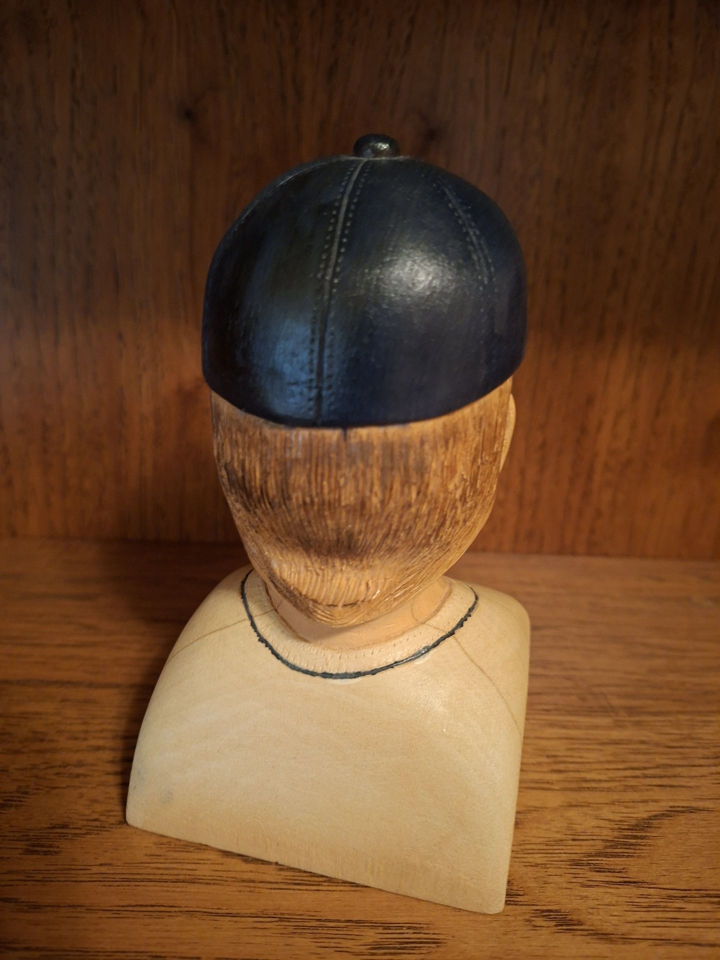 Detroit Tigers Baseball Player Mickey Mantle Wooden Bust Figurine - image 4 of 6