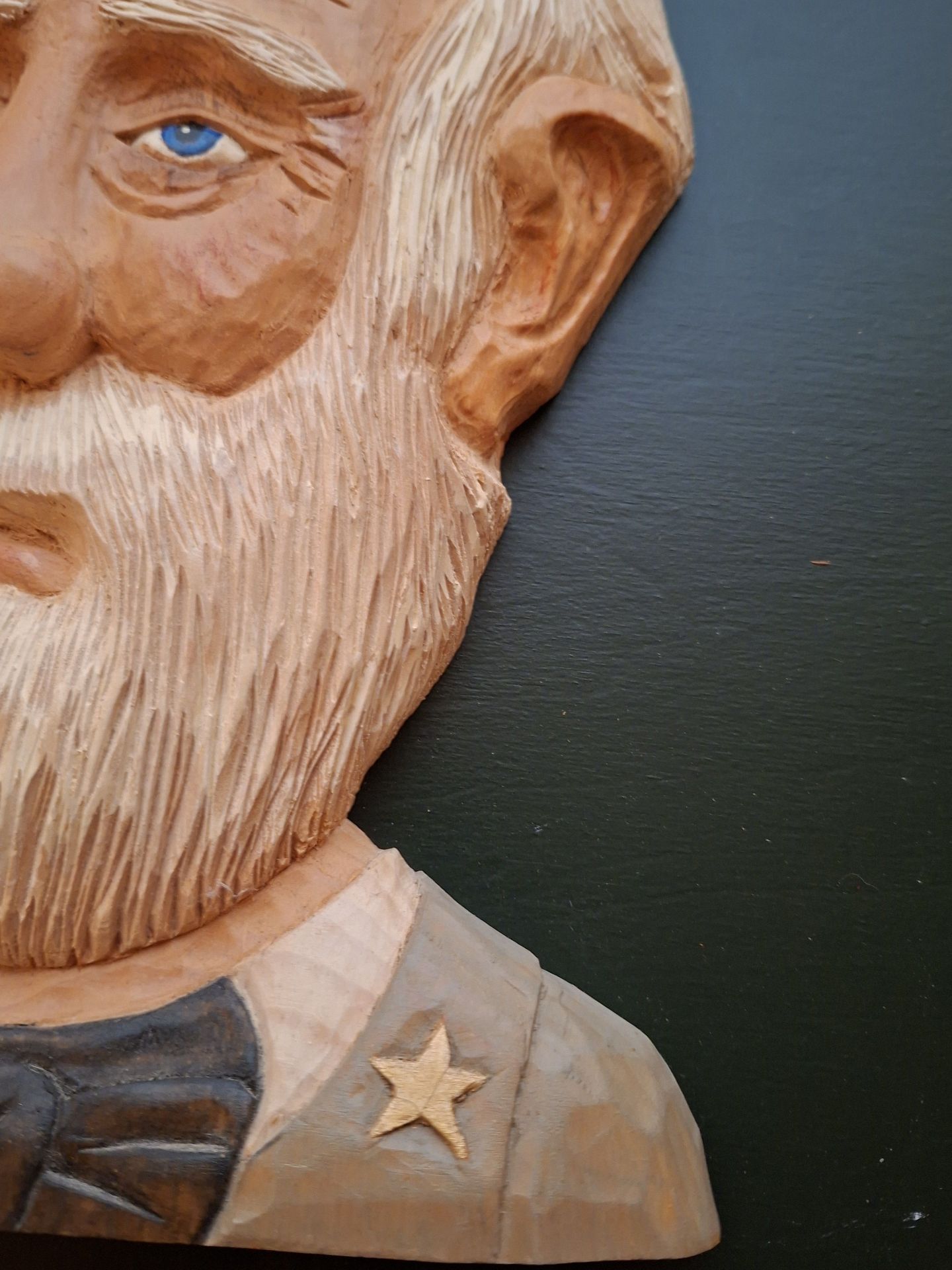 Hand-Carved Robert E Lee Wooden Bust Wall Plaque - image 6 of 7