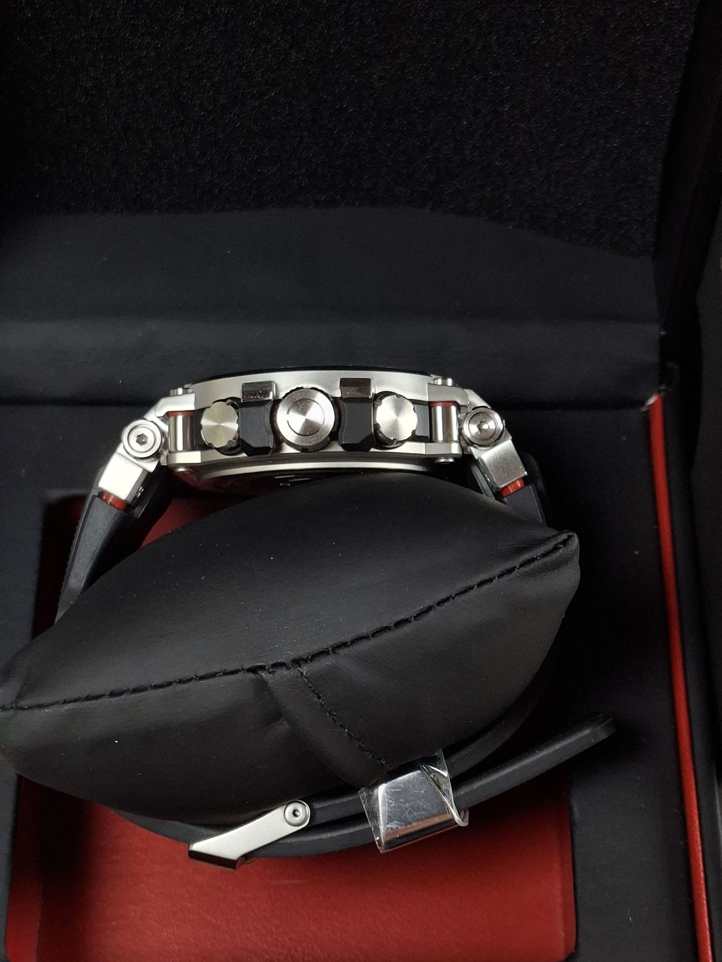 Casio G-Shock MTG-B1000 Wristwatch with Box - image 4 of 8