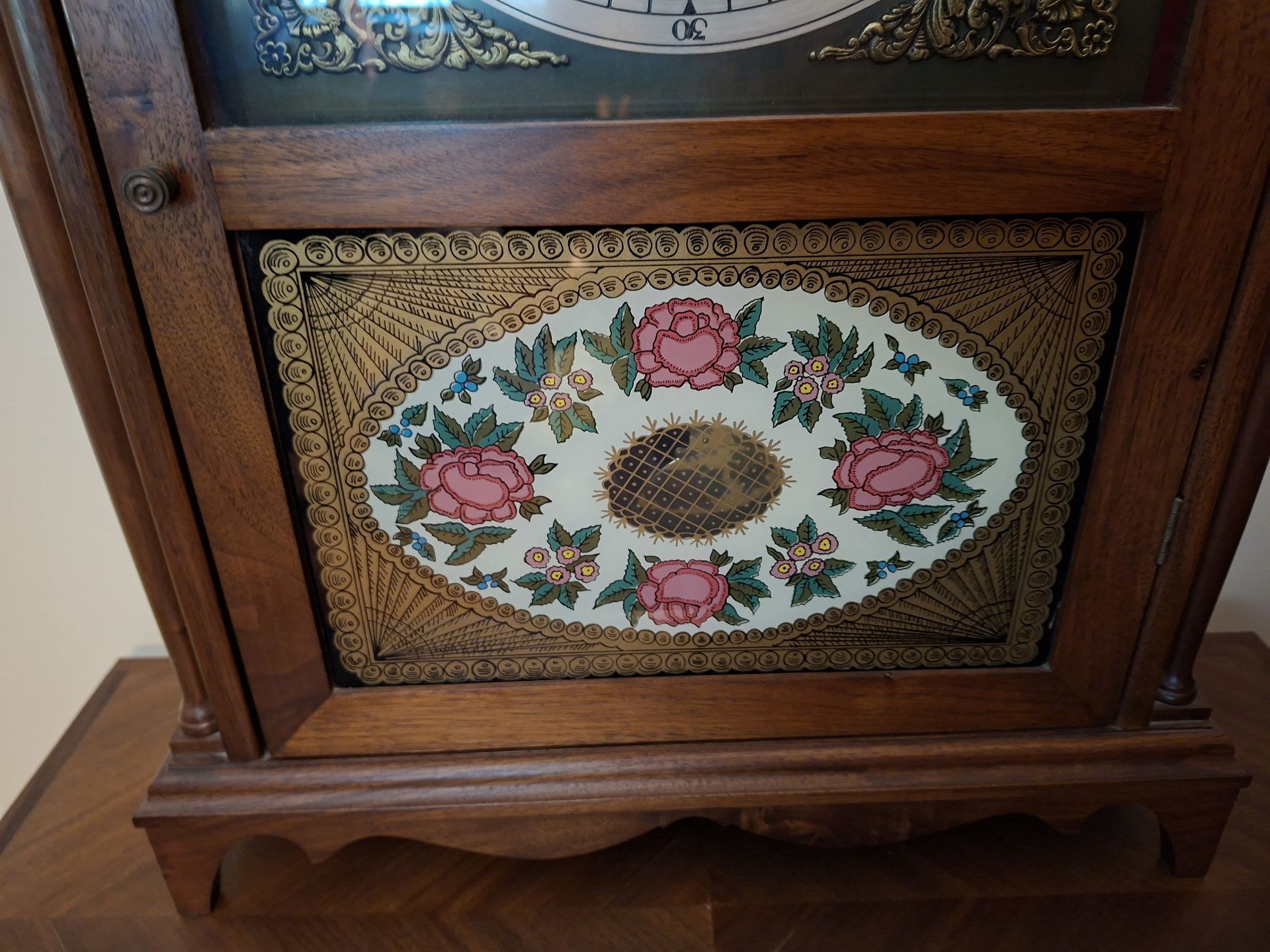 Vintage Wooden Mantle Clock with Pendulum - image 7 of 8