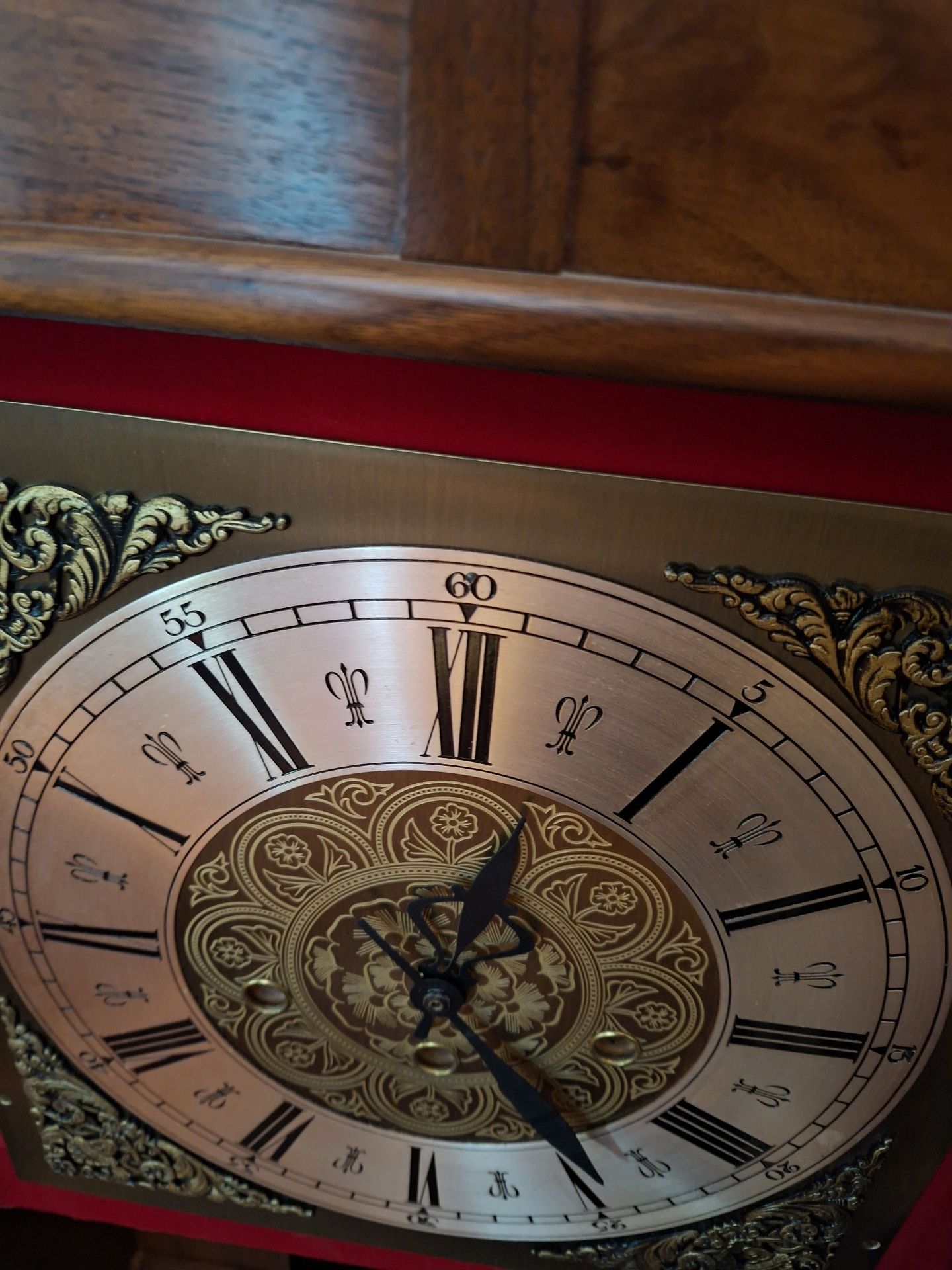 Vintage Wooden Mantle Clock with Pendulum - image 8 of 8