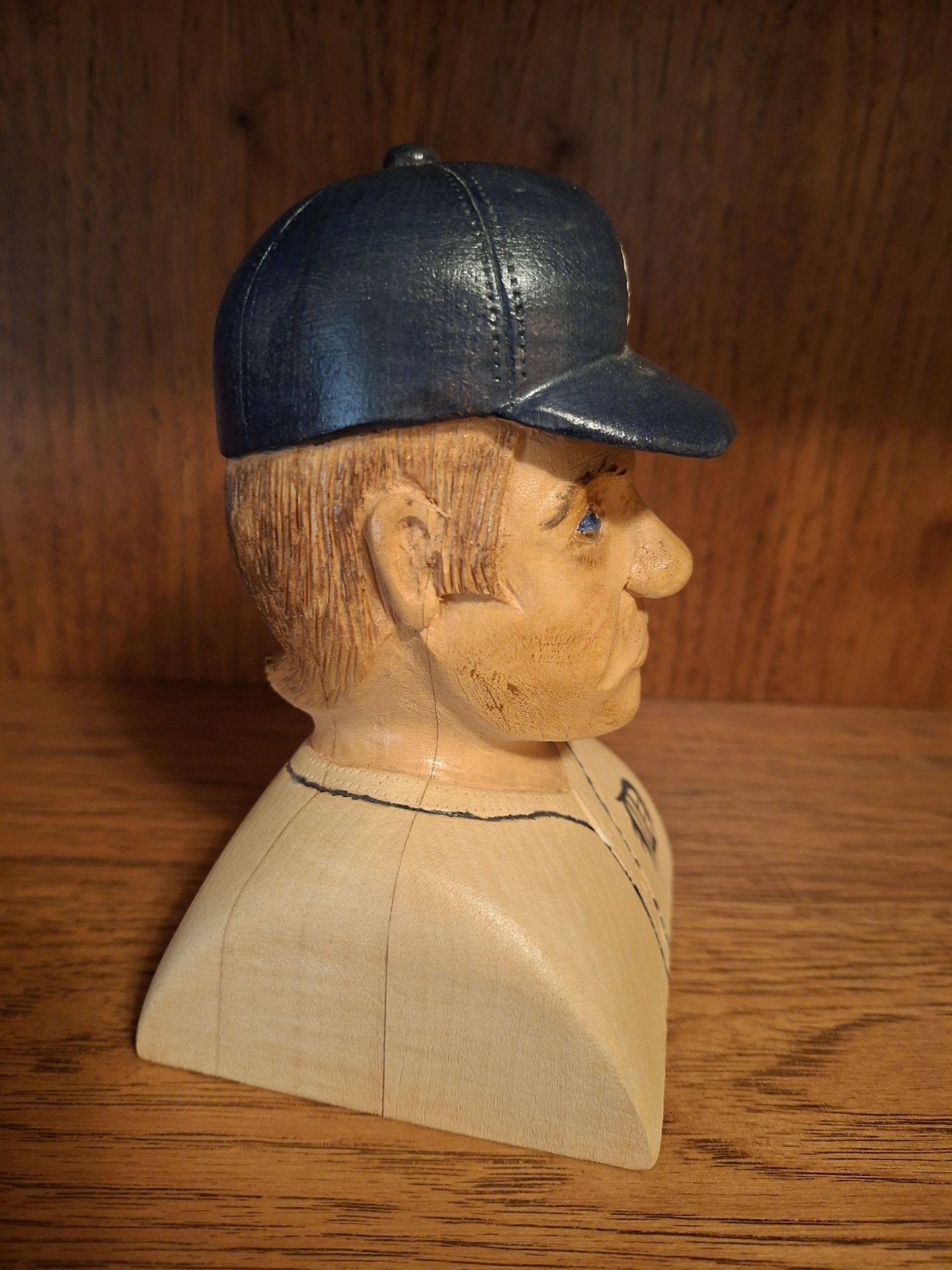 Detroit Tigers Baseball Player Mickey Mantle Wooden Bust Figurine - image 3 of 6