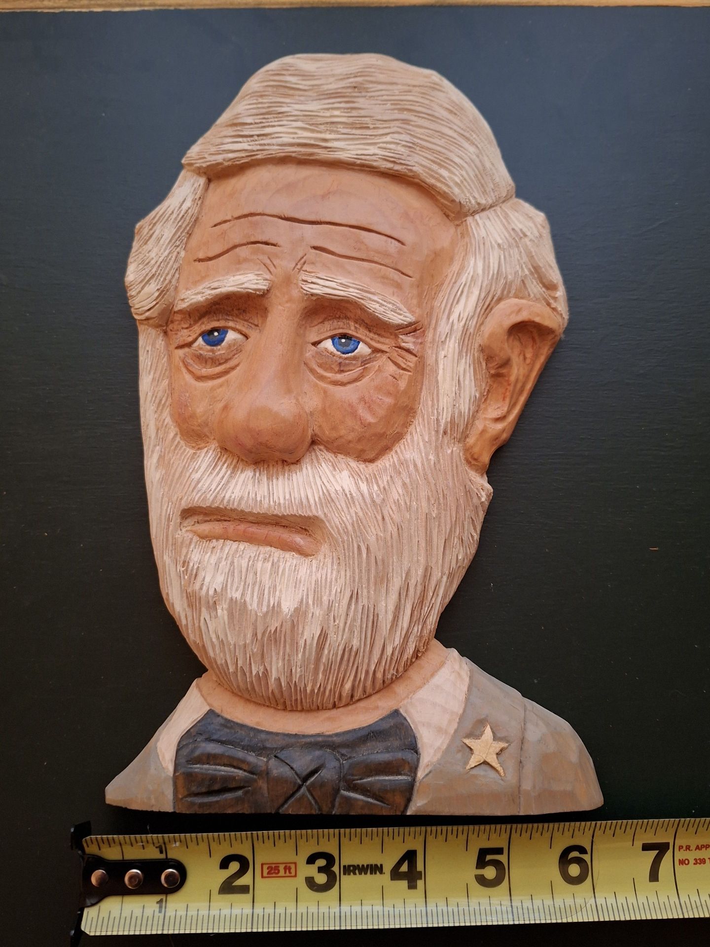 Hand-Carved Robert E Lee Wooden Bust Wall Plaque - image 2 of 7