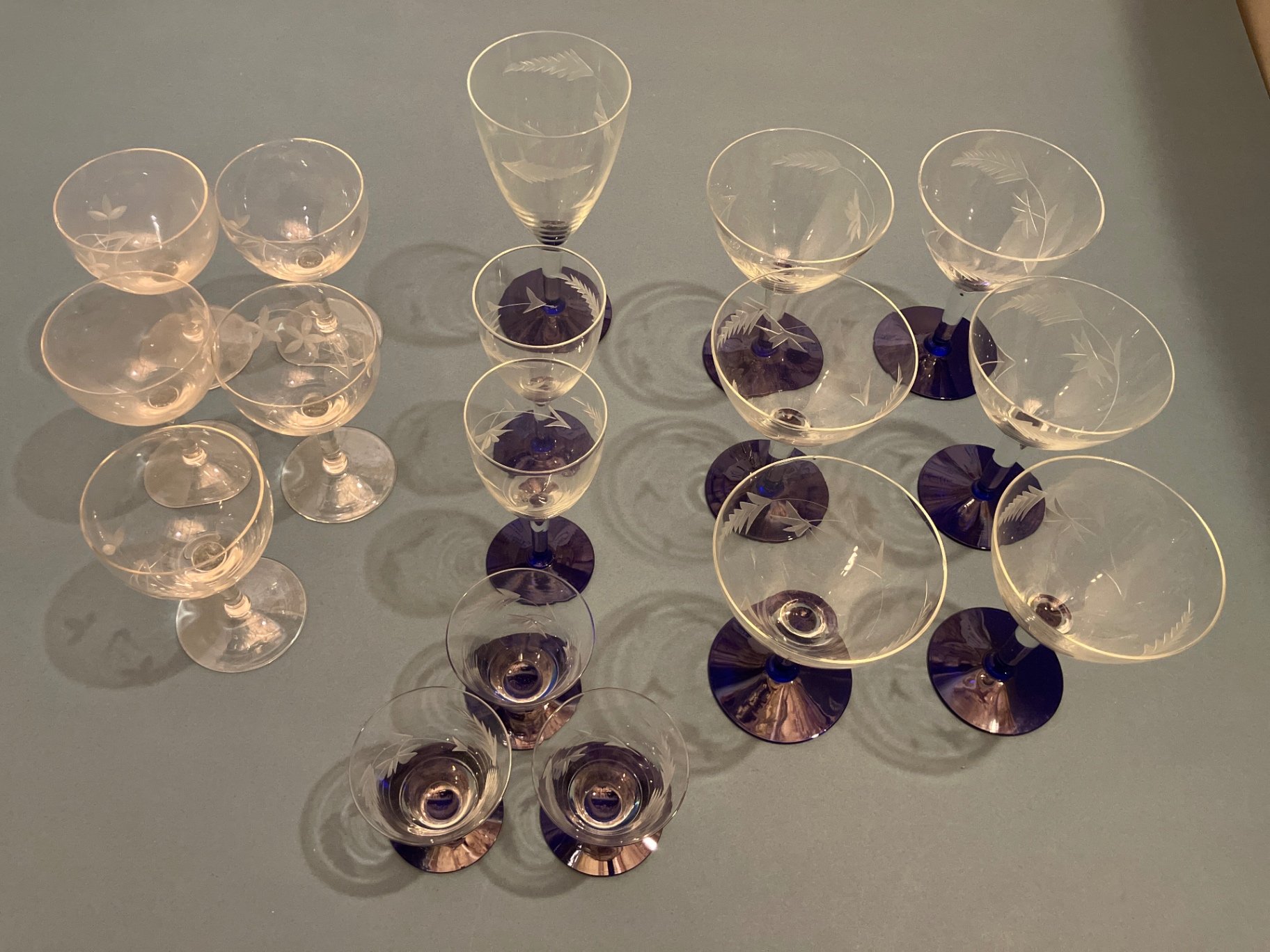 Vintage stemware - image 1 of 20