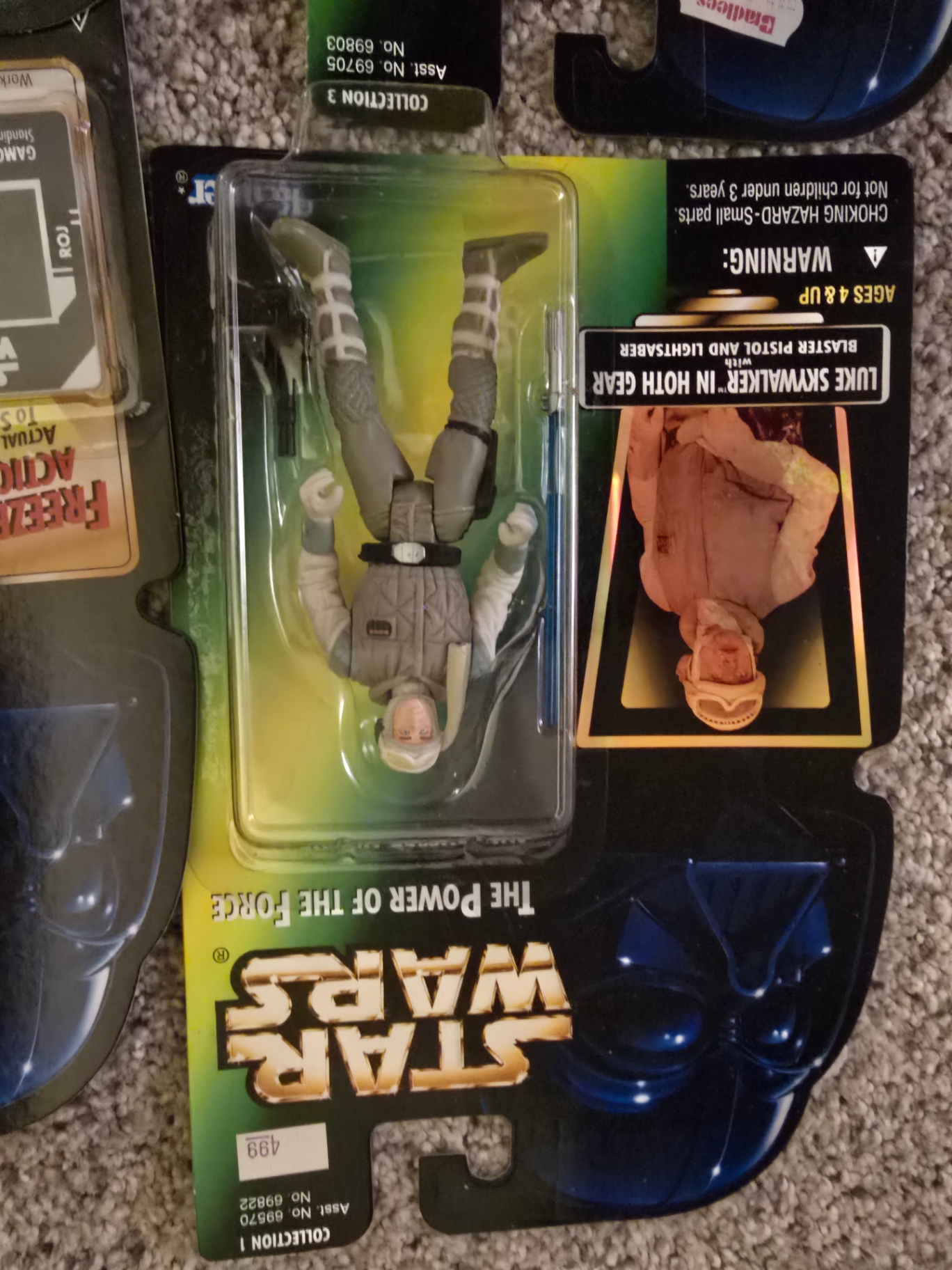 Star Wars action figures in blister packaging - image 10 of 10