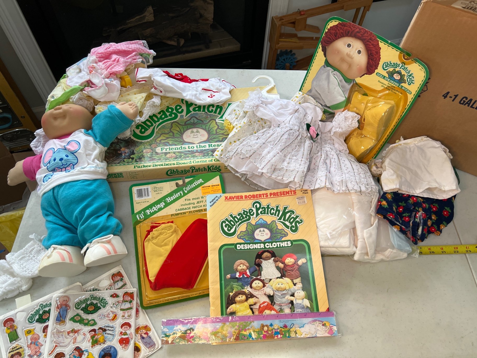Cabbage Patch Kids dolls, outfits, and accessories with stickers - image 1 of 12