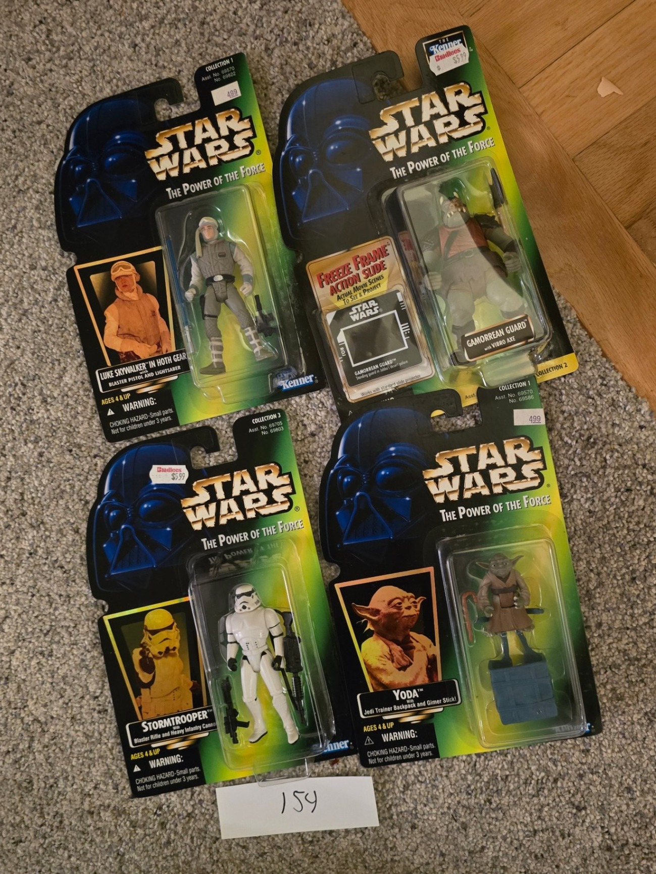 Star Wars action figures in blister packaging - image 1 of 10
