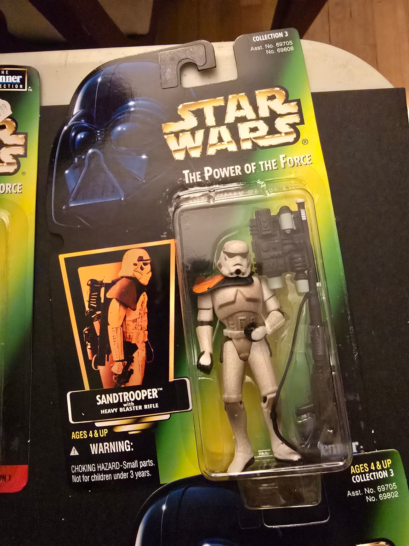 Star Wars The Power of the Force action figures (Luke Skywalker, Darth Vader, Sandtrooper, Lando Calrissian) - image 3 of 10