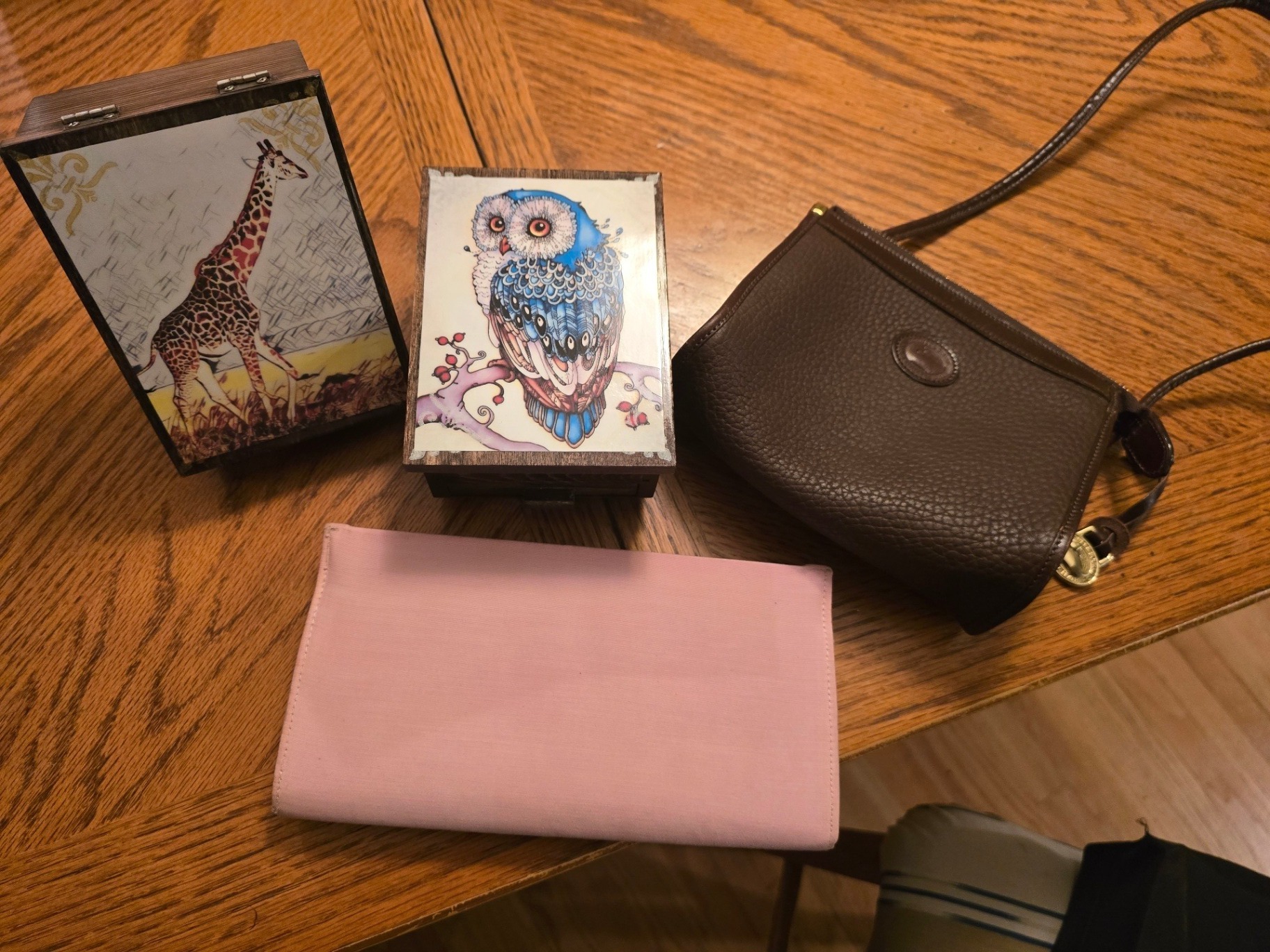 Decorative wooden boxes with animal artwork and 2 purses - image 1 of 18