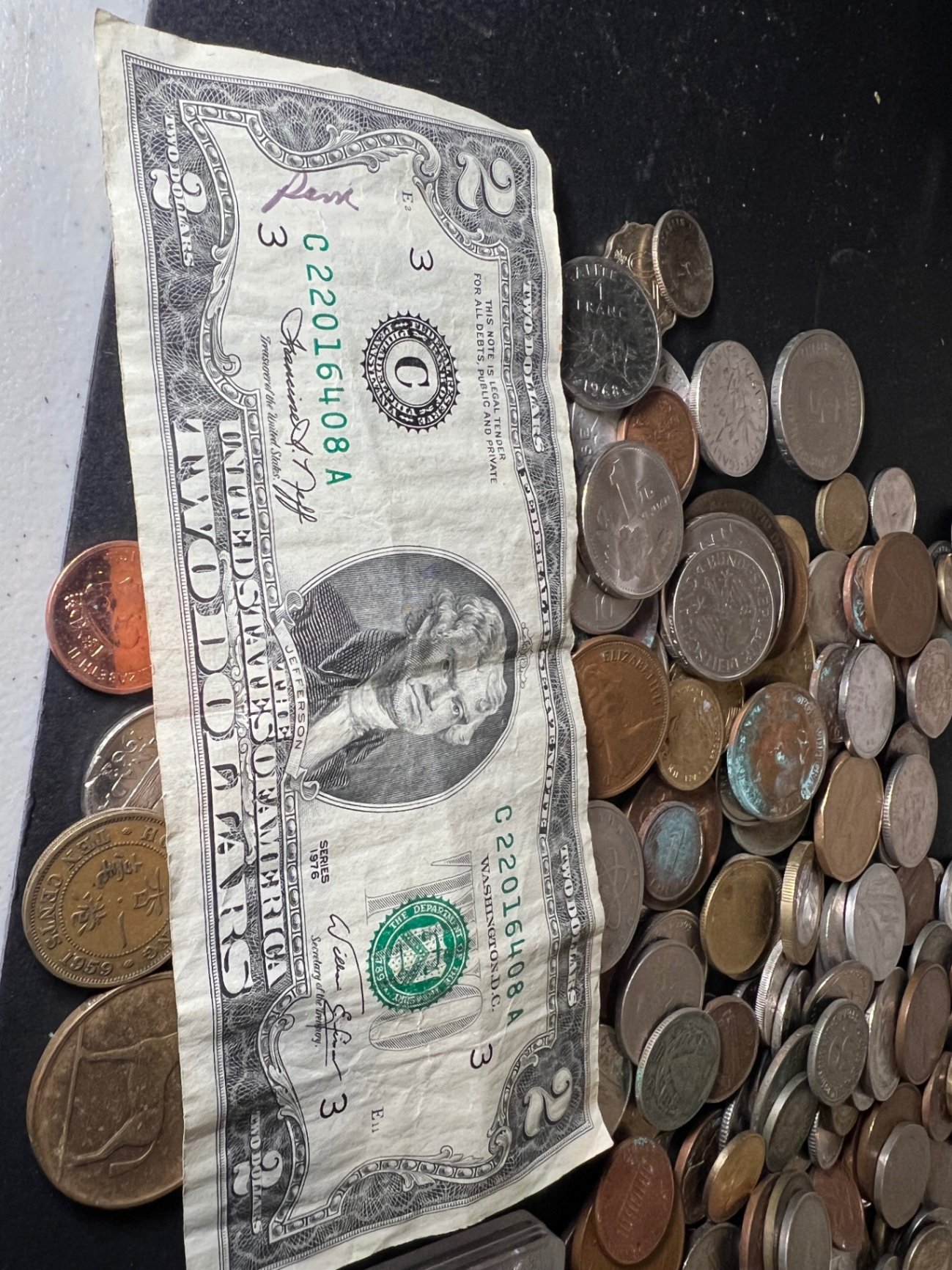 Assorted international coins and currency - image 10 of 18
