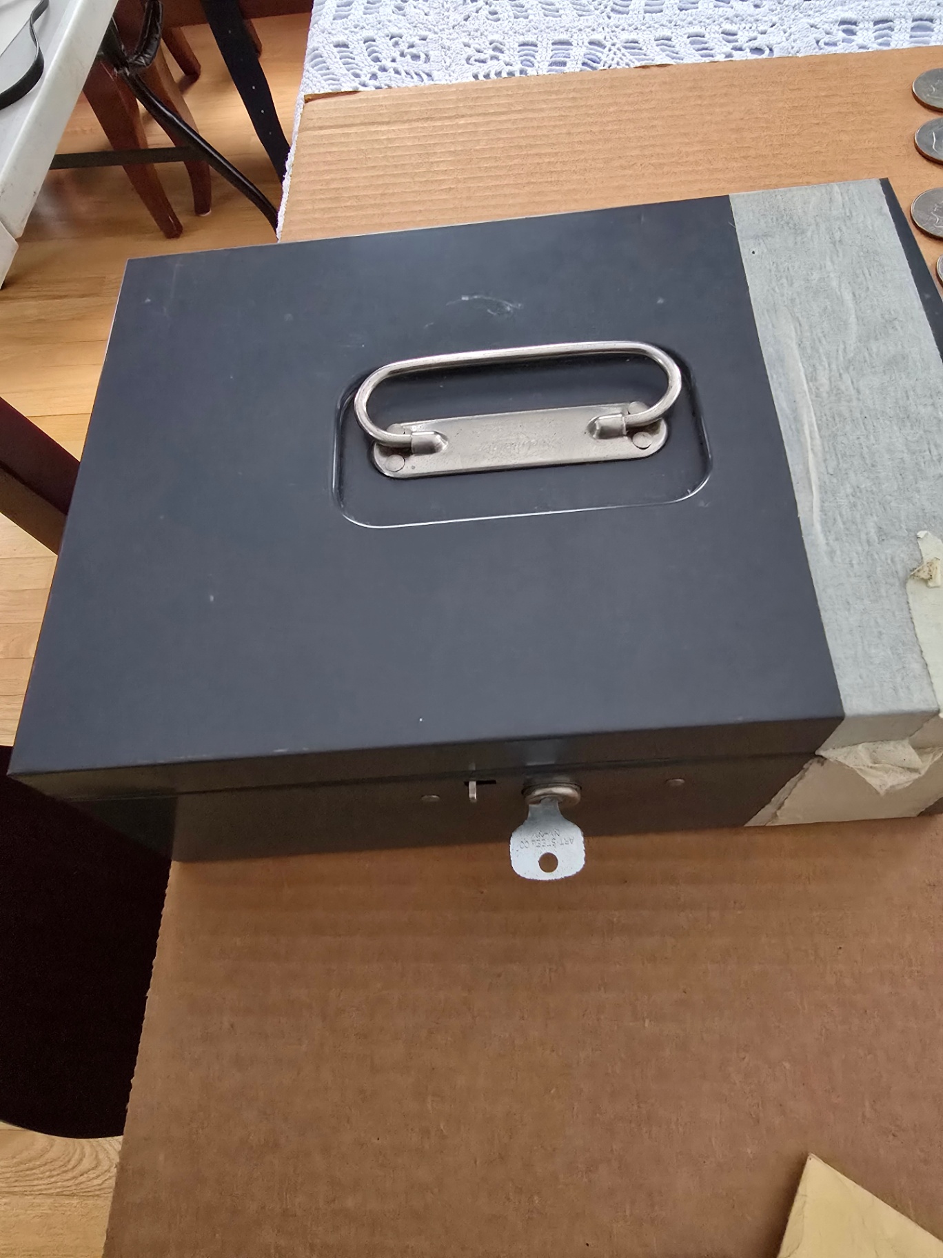 Mixed U.S. Circulated Coin Lot (About 60–80 Coins) plus a locking storage box - image 23 of 23
