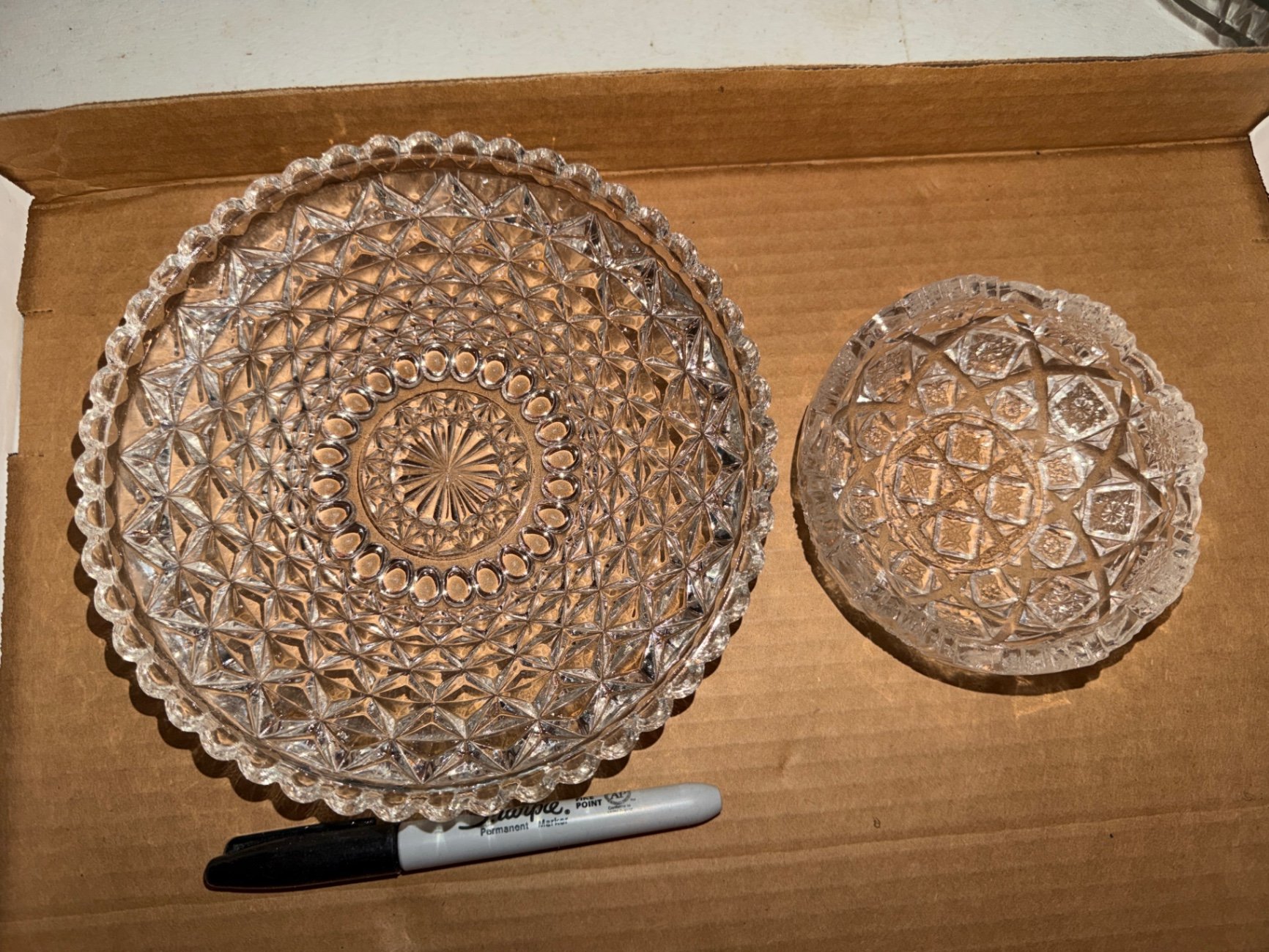 Cut-glass bowls and decorative platters - image 3 of 10