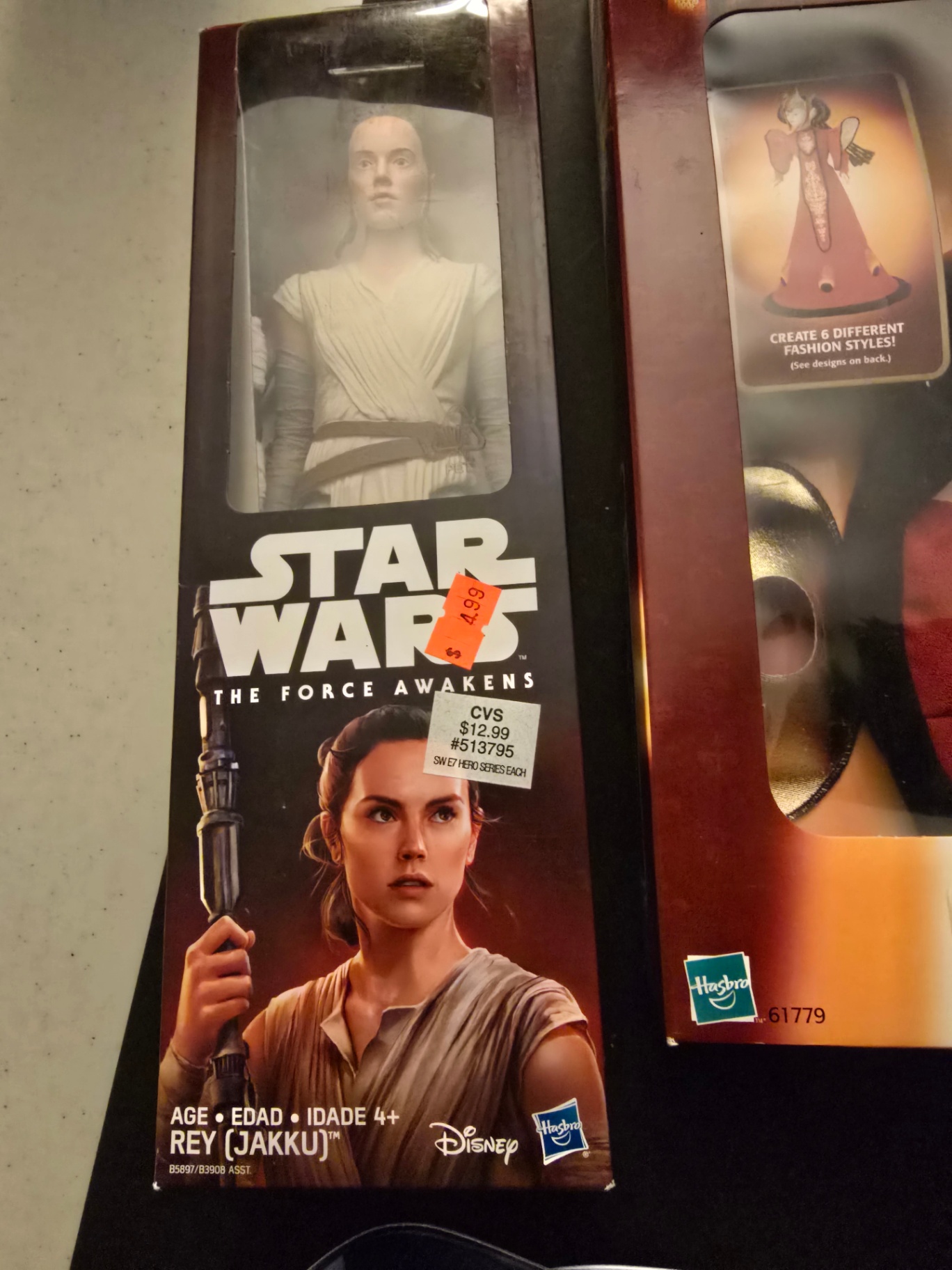Star Wars Queen Amidala figures and Episode I packaging - image 7 of 16