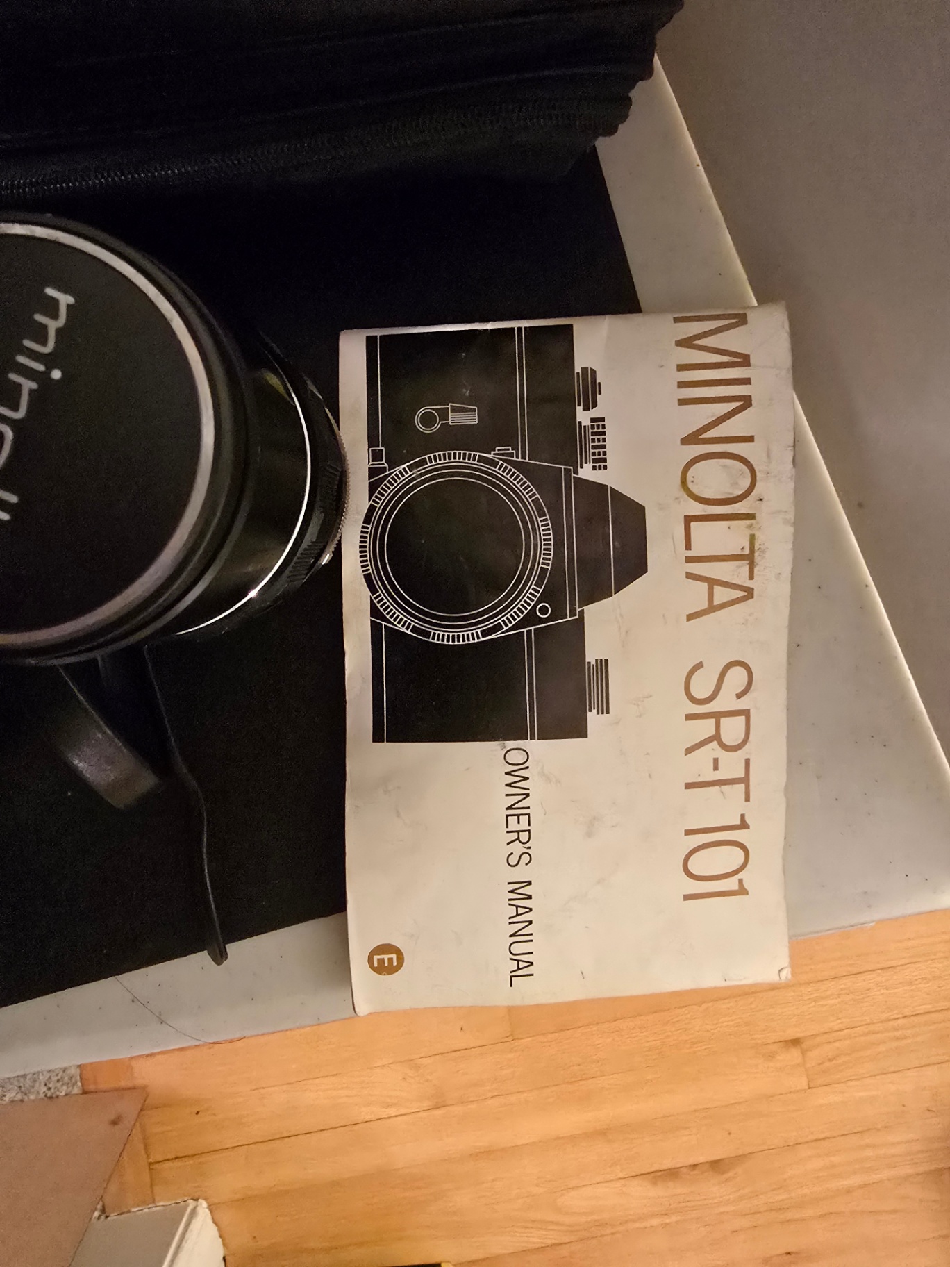 Minolta SR-T101 135mm camera with accessories - image 3 of 18