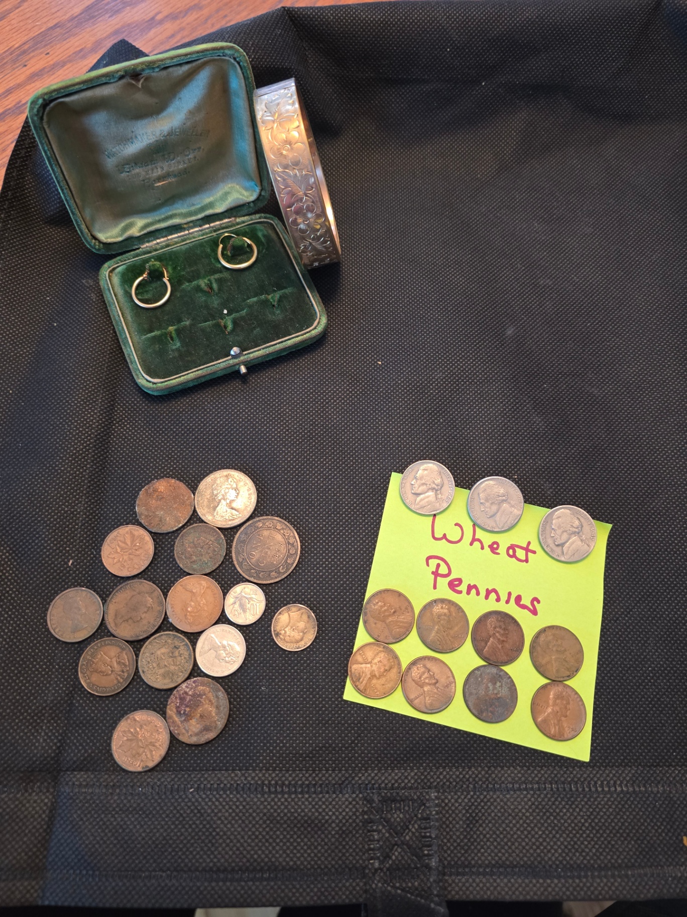 Wheat pennies, a mix of vintage coins, and jewelry - image 2 of 8