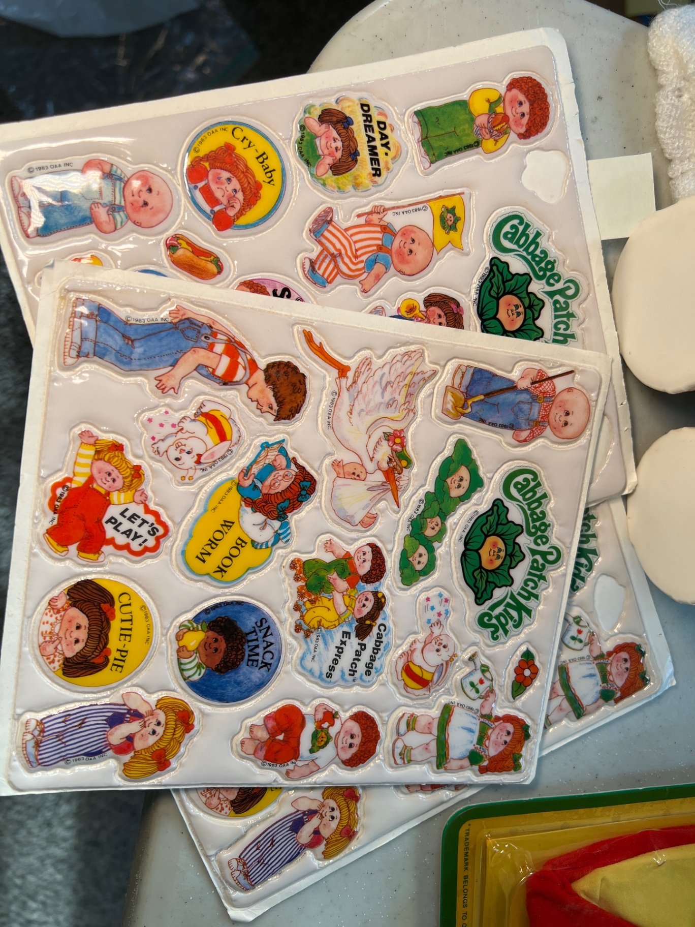Cabbage Patch Kids dolls, outfits, and accessories with stickers - image 4 of 12
