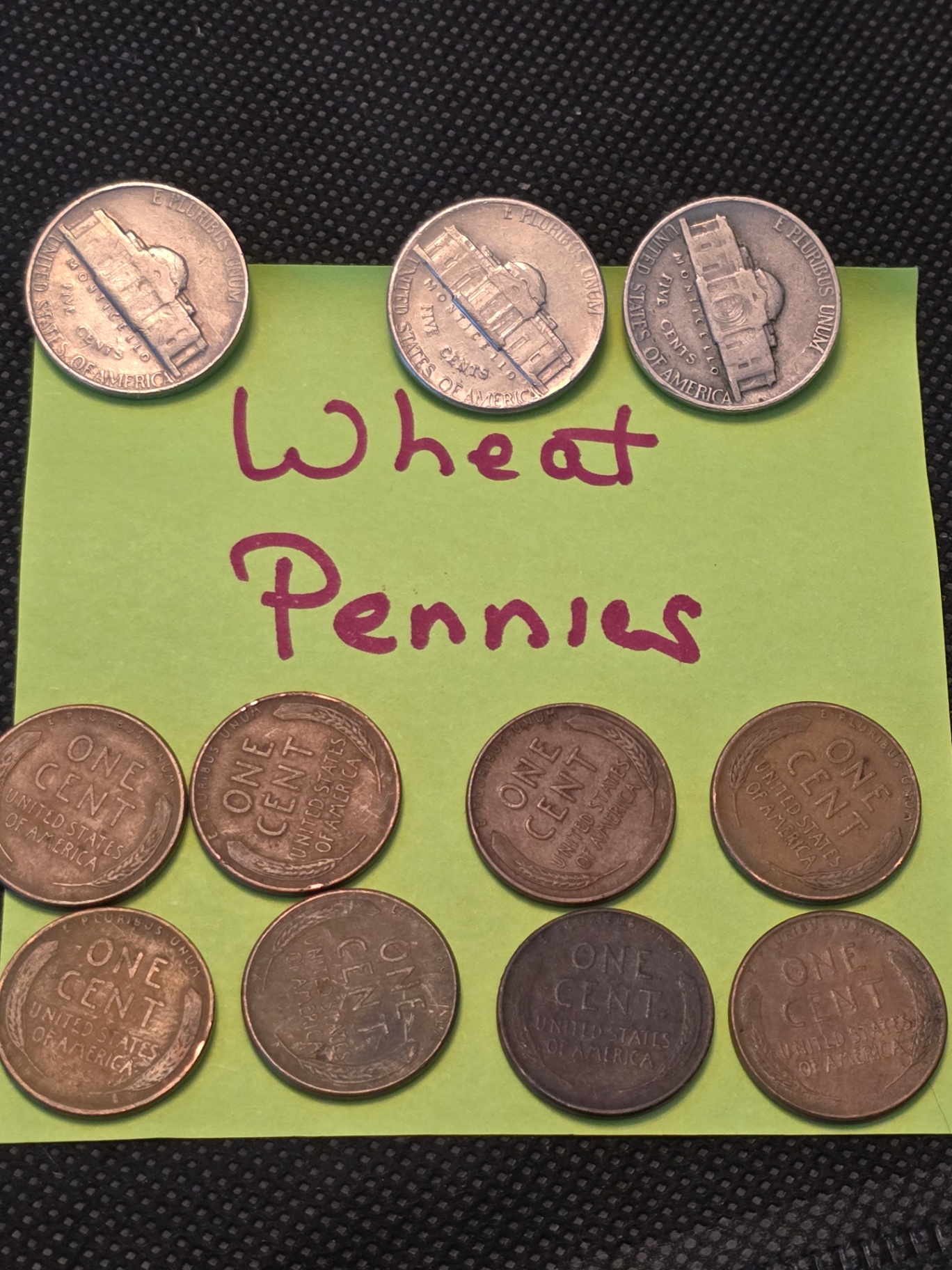 Wheat pennies, a mix of vintage coins, and jewelry - image 5 of 8