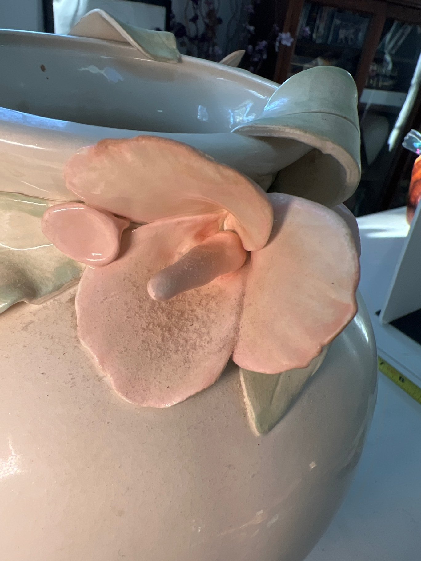 Assorted ceramic decor pieces - image 5 of 10