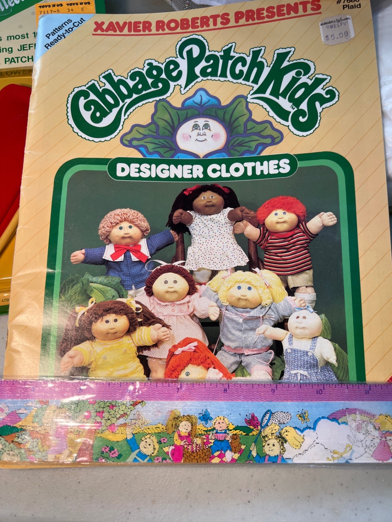 Cabbage Patch Kids dolls, outfits, and accessories with stickers - image 5 of 12
