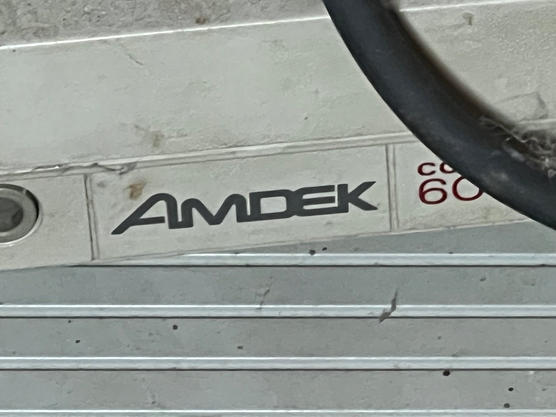 Amdek Color Display Monitor (Model 600A) with 3.5-inch Microsoft Word Floppy Disks - image 2 of 11