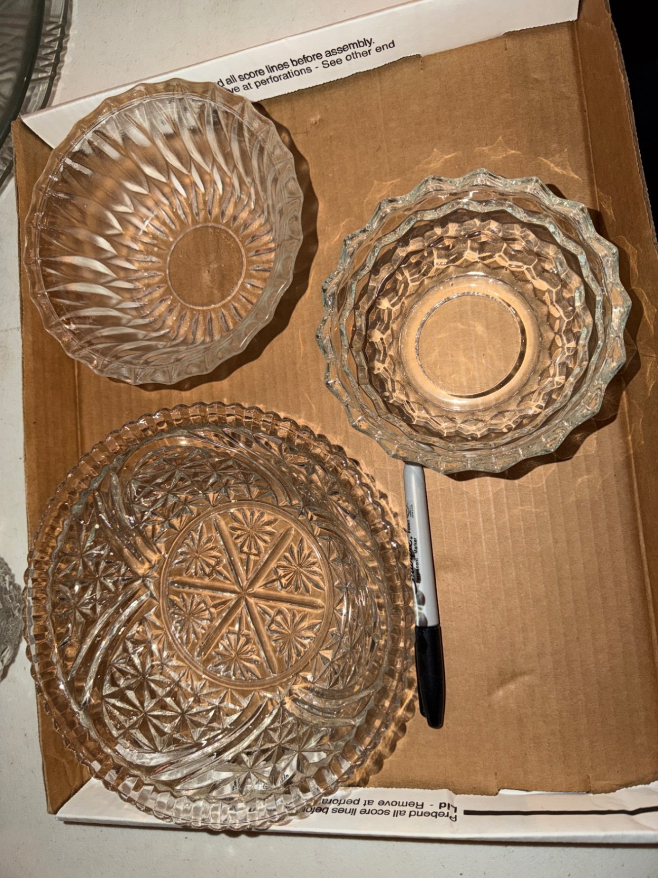 Cut-glass bowls and decorative platters - image 6 of 10