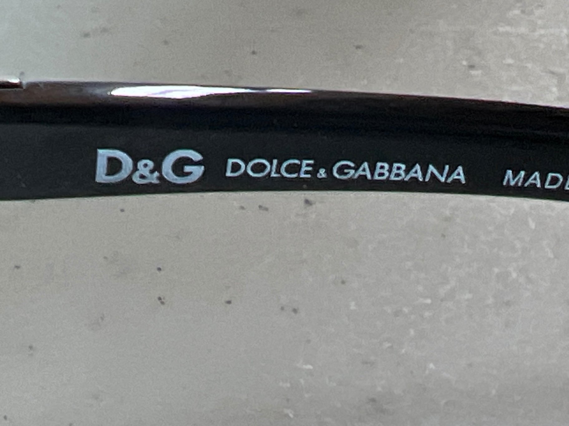 Dolce & Gabbana sunglasses with case - image 4 of 7