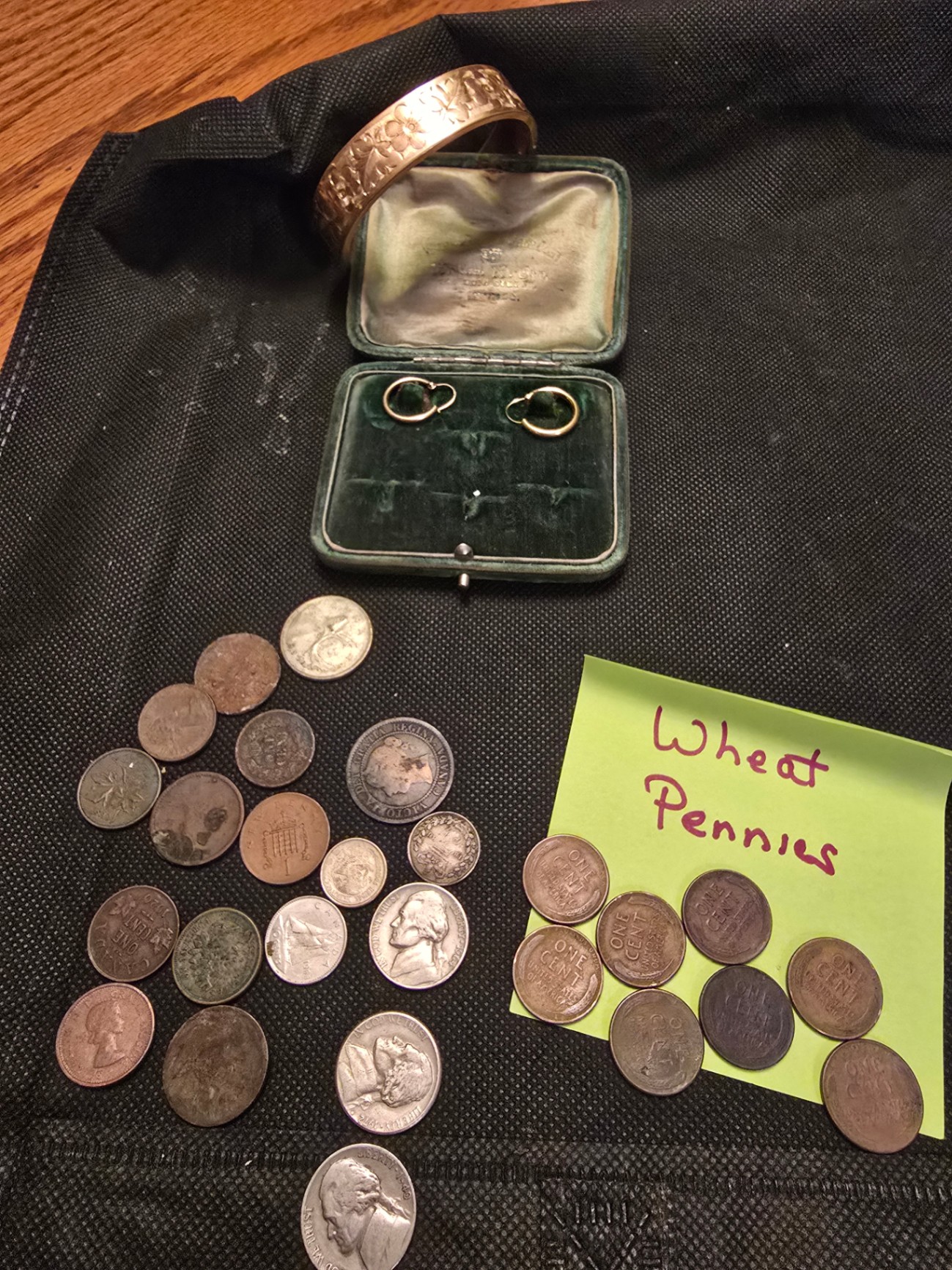 Wheat pennies, a mix of vintage coins, and jewelry - image 8 of 8