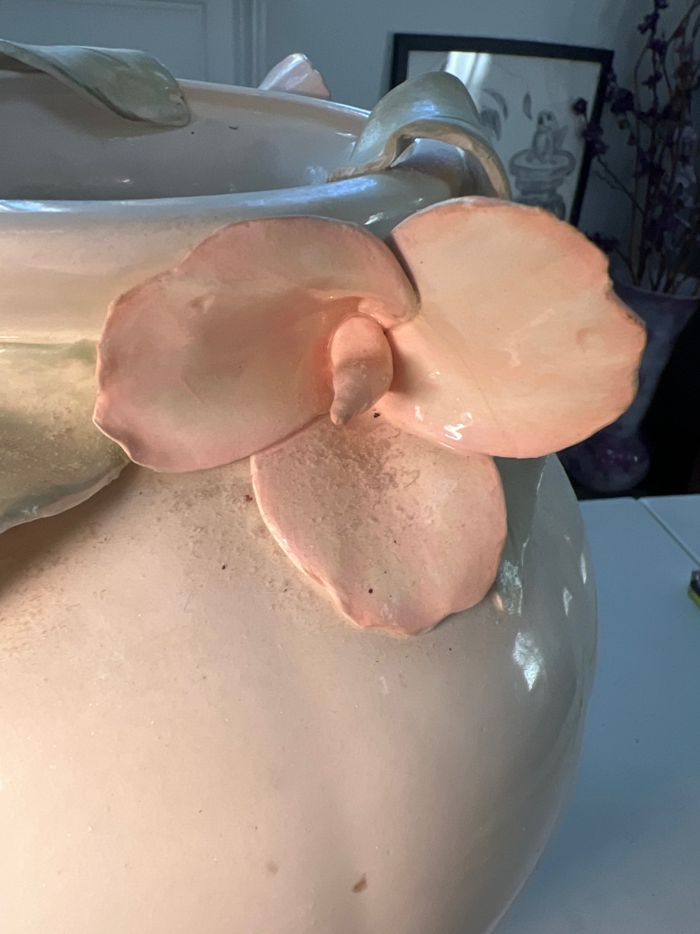 Assorted ceramic decor pieces - image 9 of 10