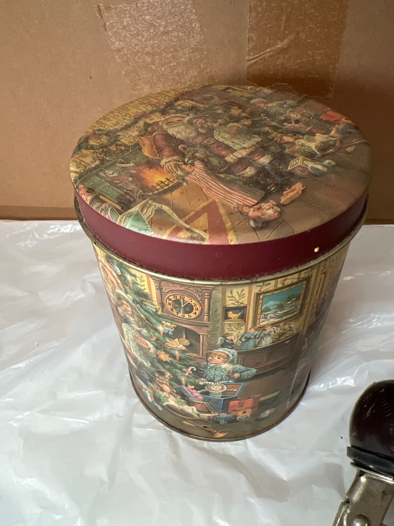 Vintage decorative collectibles and holiday items - image 4 of 11
