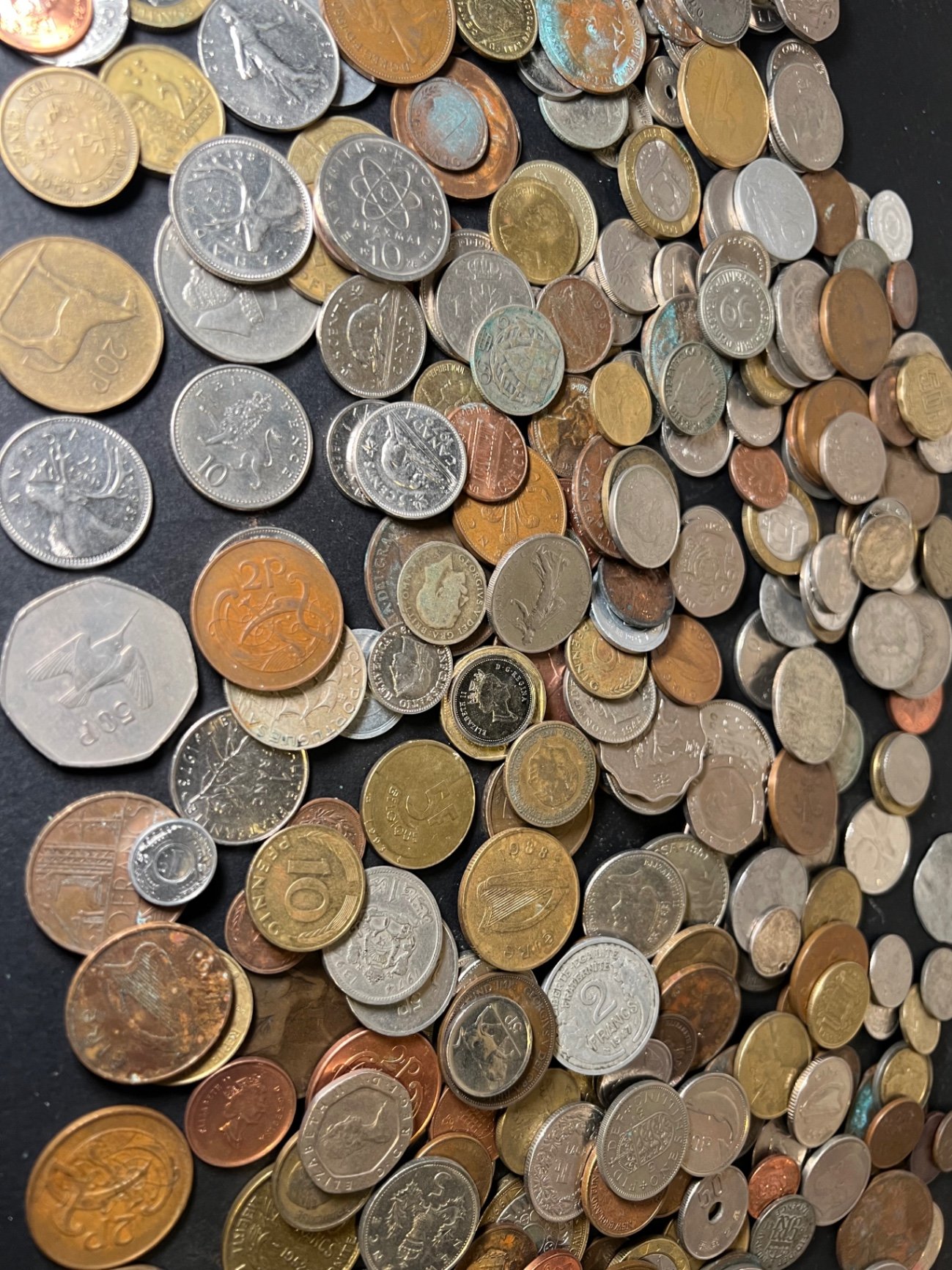 Assorted international coins and currency - image 5 of 18
