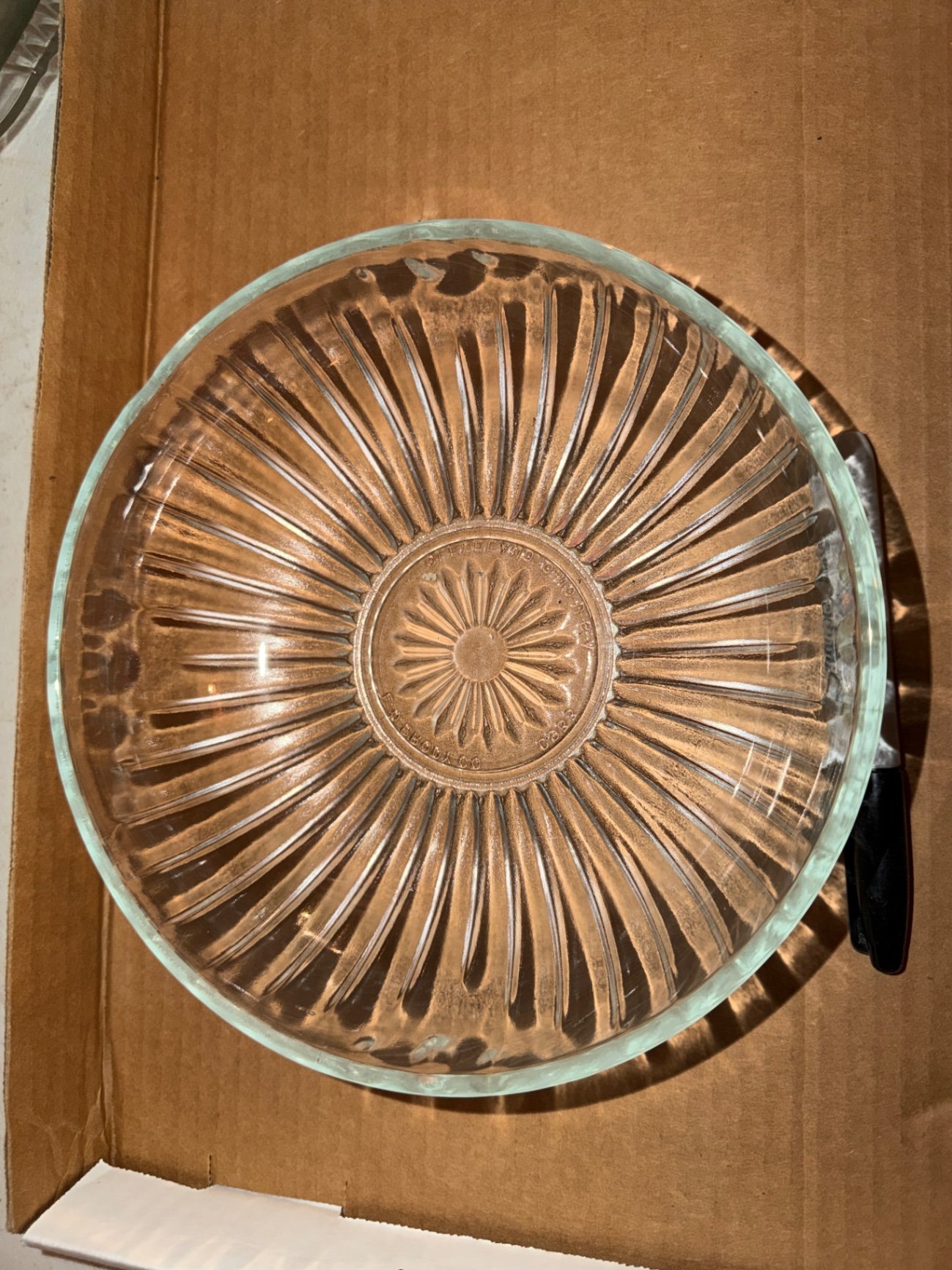 Cut-glass bowls and decorative platters - image 8 of 10