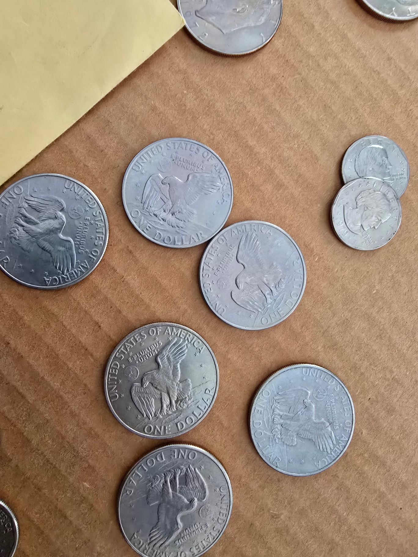 Mixed U.S. Circulated Coin Lot (About 60–80 Coins) plus a locking storage box - image 4 of 23