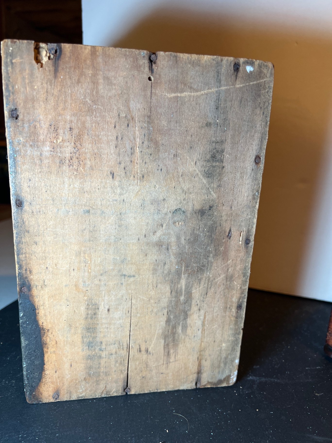 Vintage wooden box with lid and keyhole - image 6 of 12