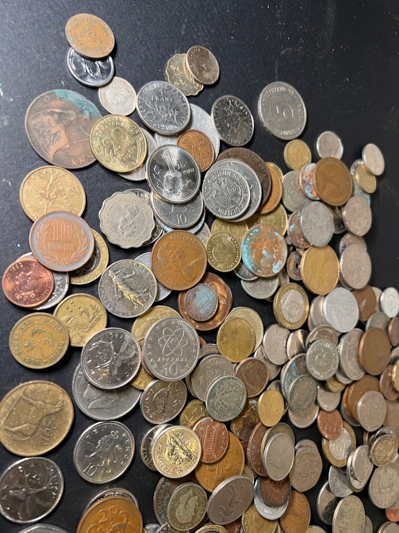 Assorted international coins and currency - image 14 of 18