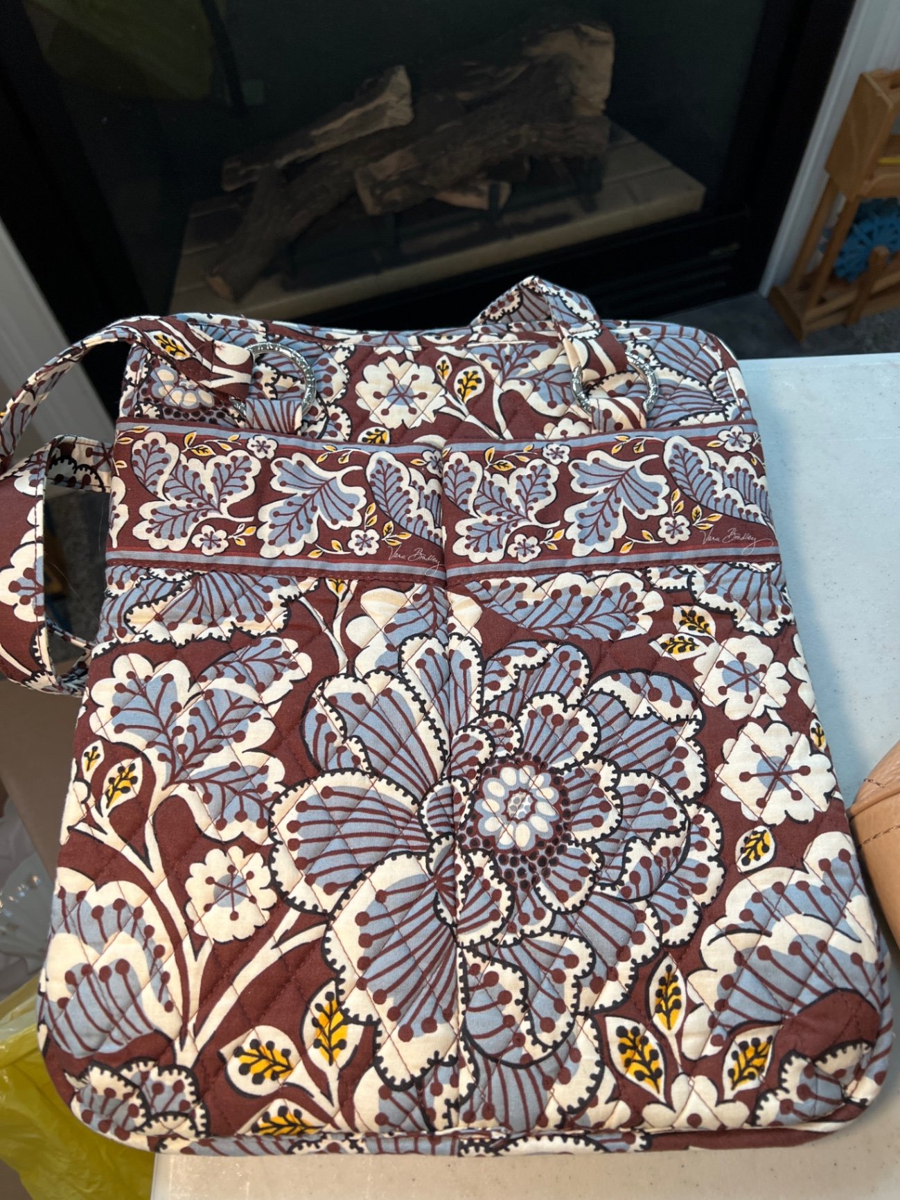 Assorted handbags and purses - image 7 of 18