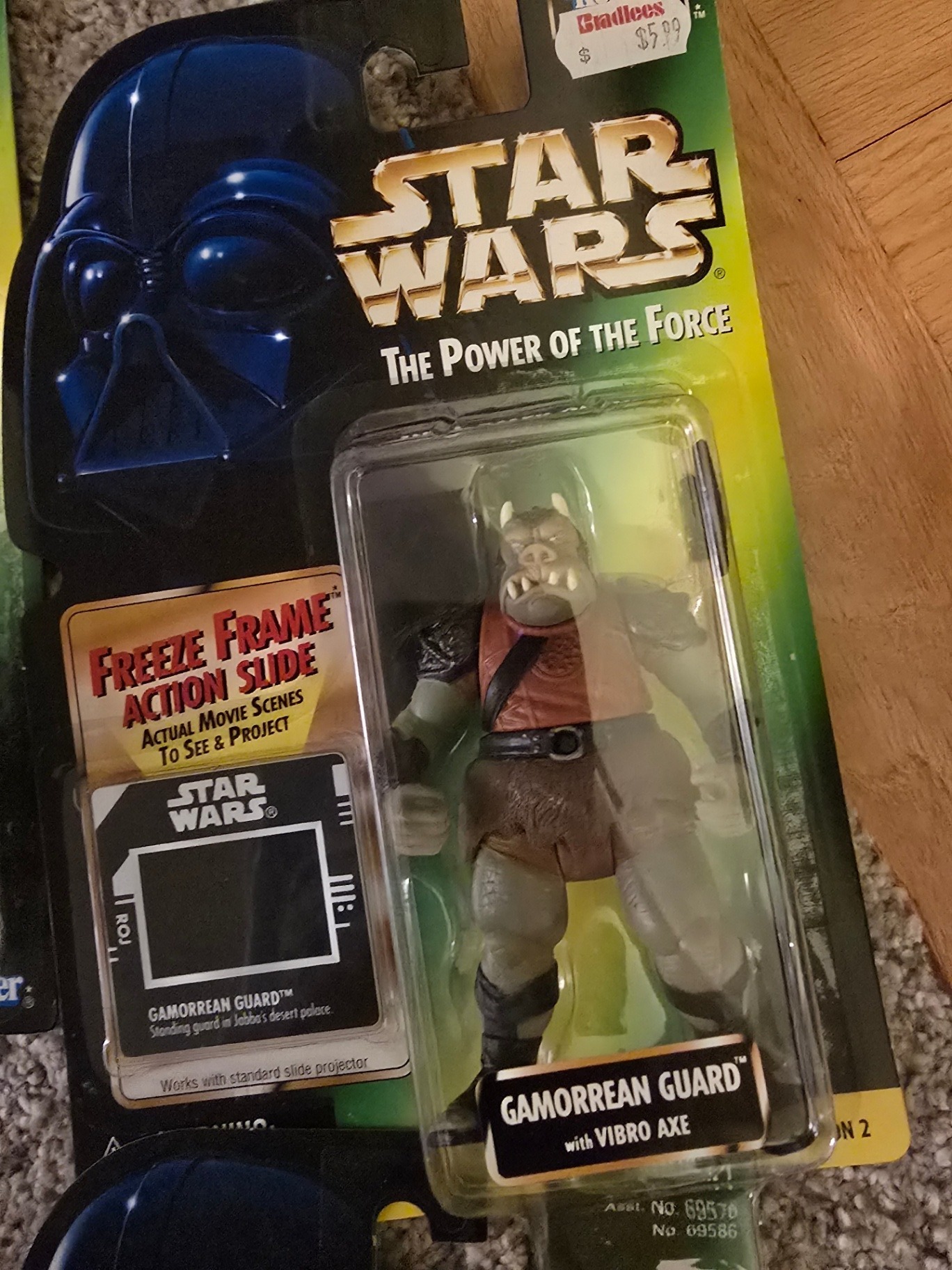 Star Wars action figures in blister packaging - image 7 of 10