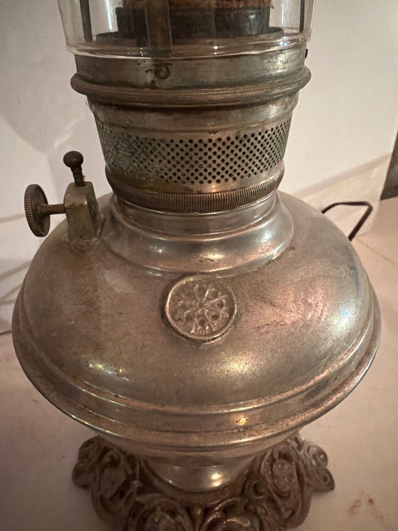 Antique oil lamps and decorative glassware  - image 8 of 13