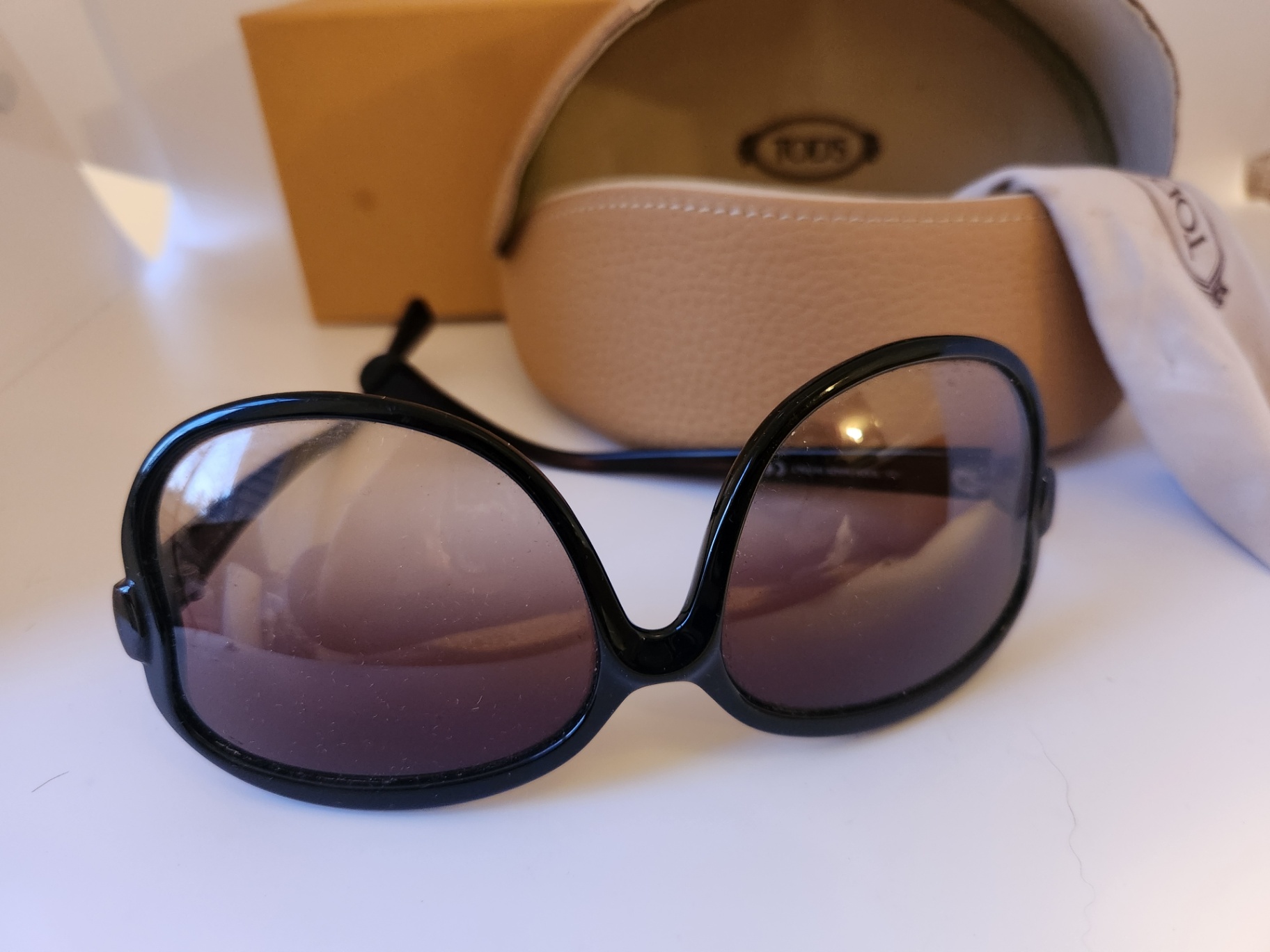 Tod’s Sunglasses – Model TO 03 05K 60115 – Made in Italy - image 7 of 20