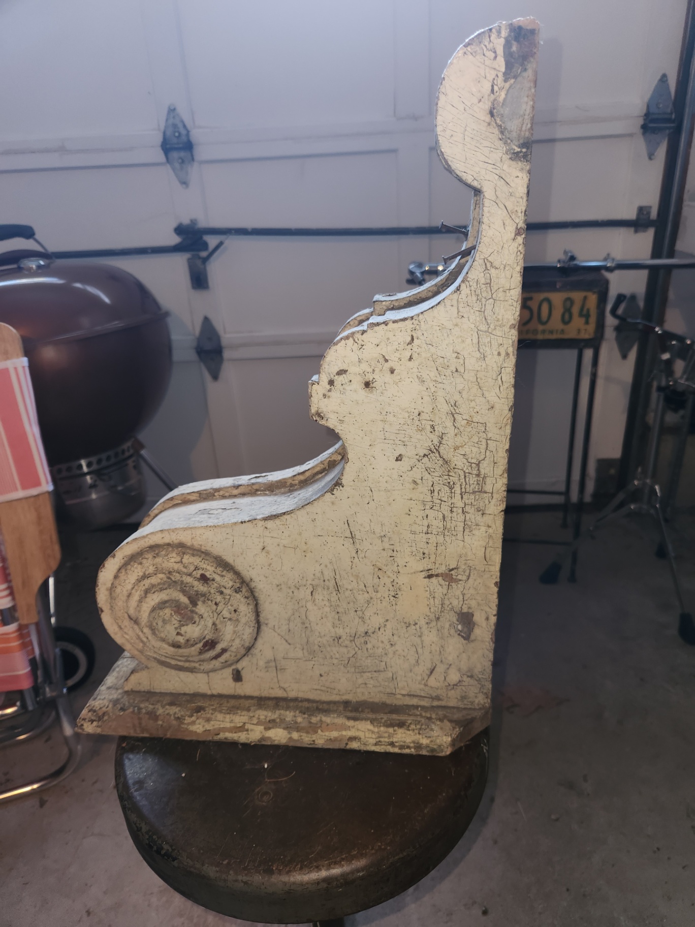 Large Antique Carved Wood Scroll Corbel / Brack­­et – 18" Architectural Salvage with Original Painted Surface - image 4 of 5
