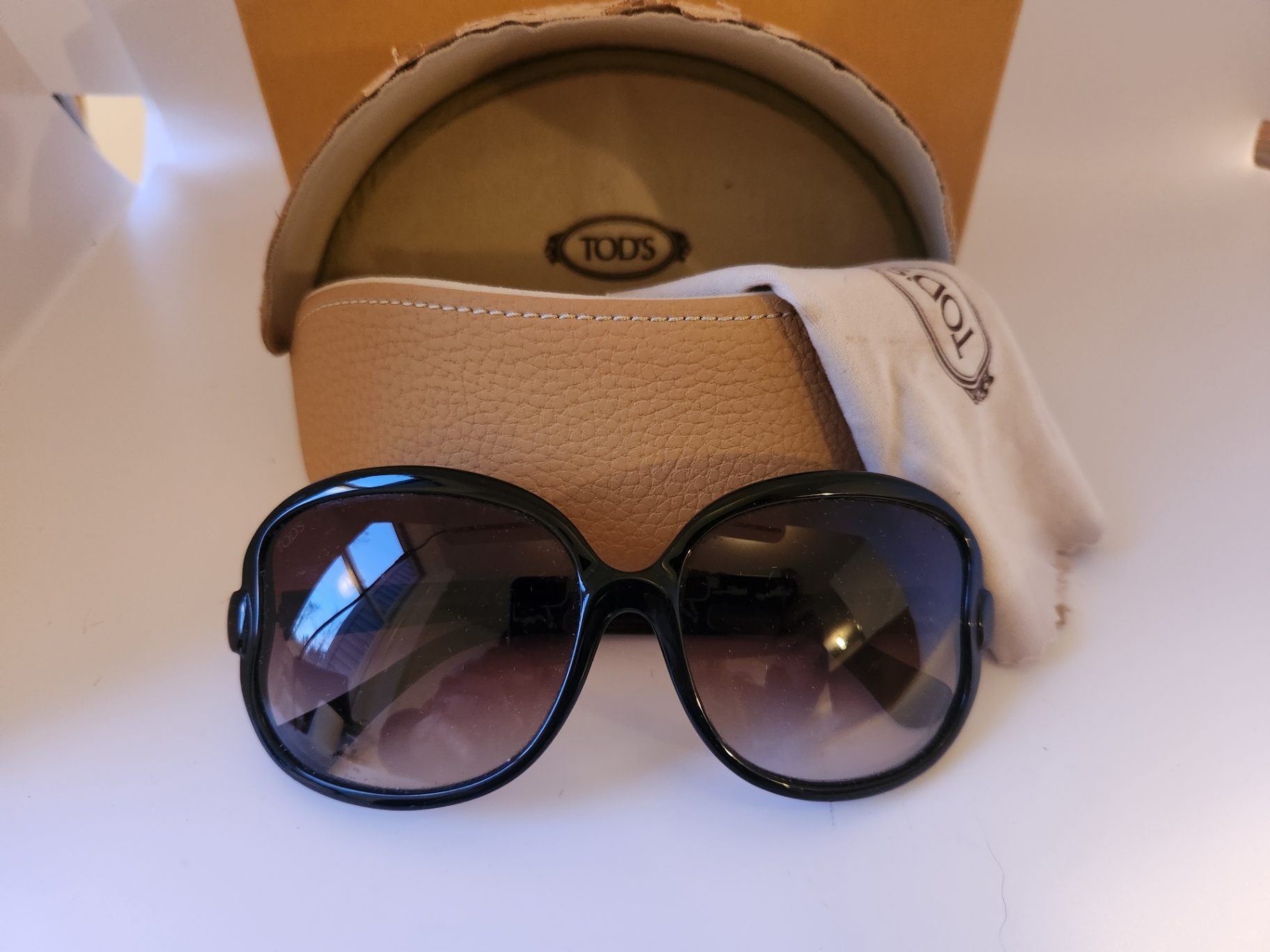 Tod’s Sunglasses – Model TO 03 05K 60115 – Made in Italy - image 1 of 20