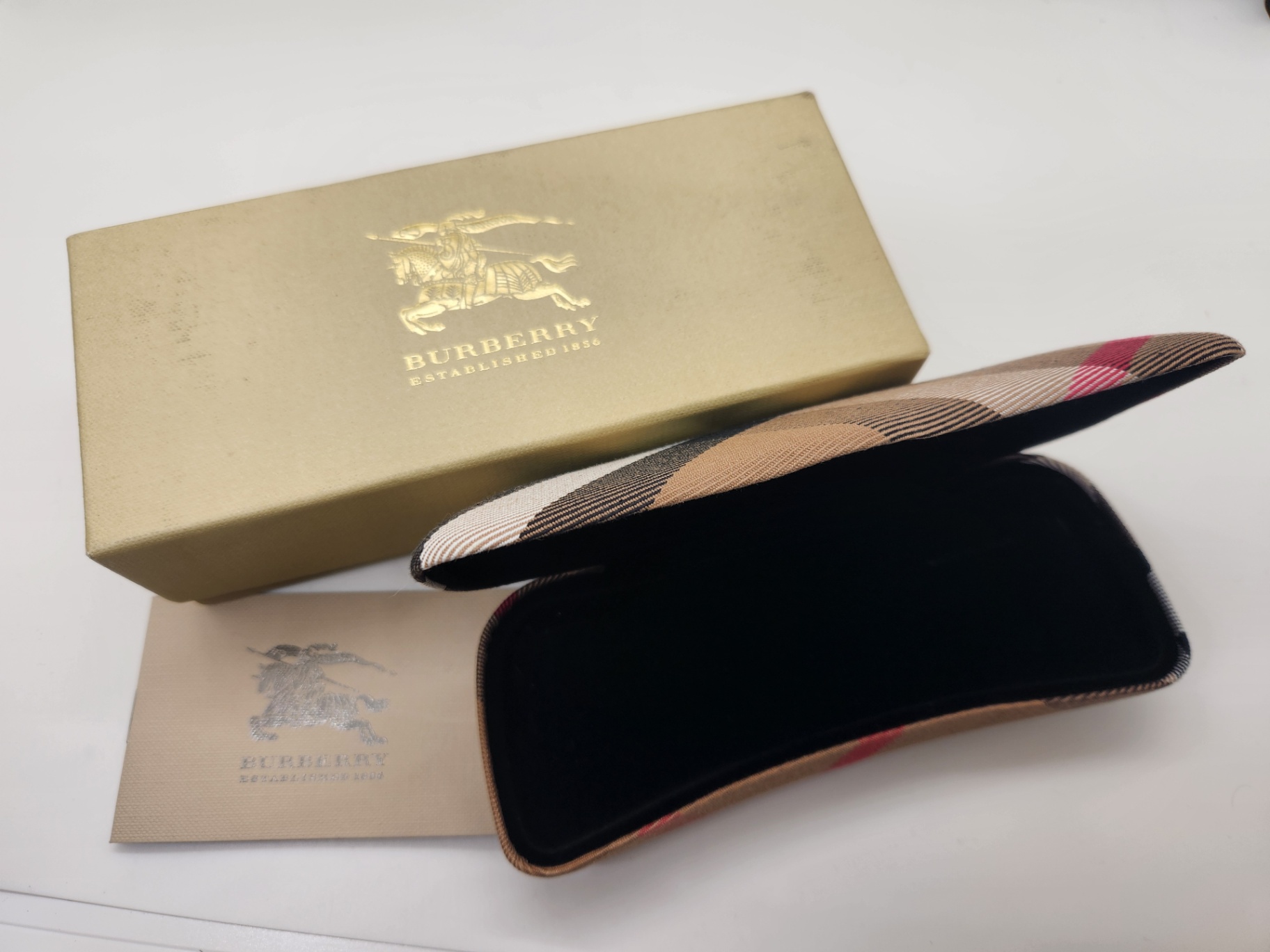 Designer Sunglass cases and Boxes - Mixed Lot - image 11 of 13