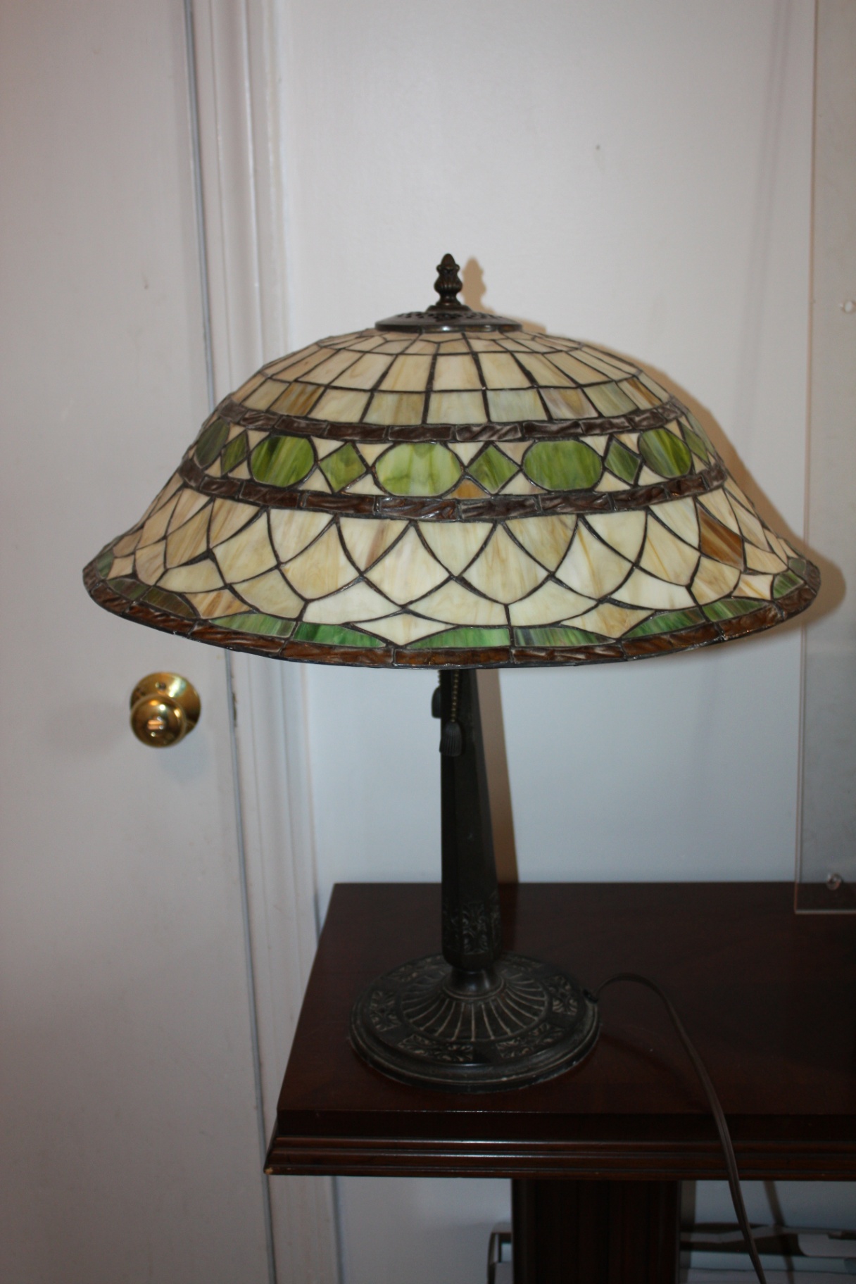 Tiffany Meyda stained glass lamp with metal base - image 2 of 6