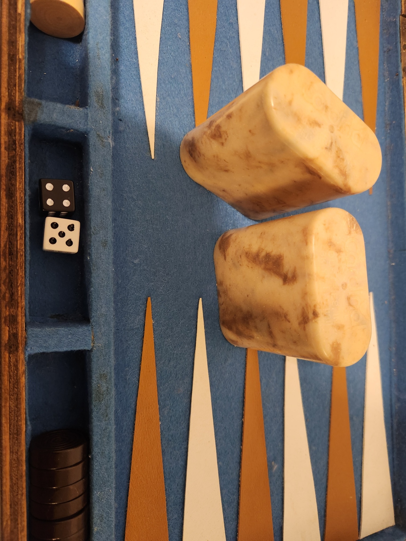 Vintage Cardinal Industries Backgammon Set – Faux Wood Look Case – c.1970s–80s - image 9 of 10