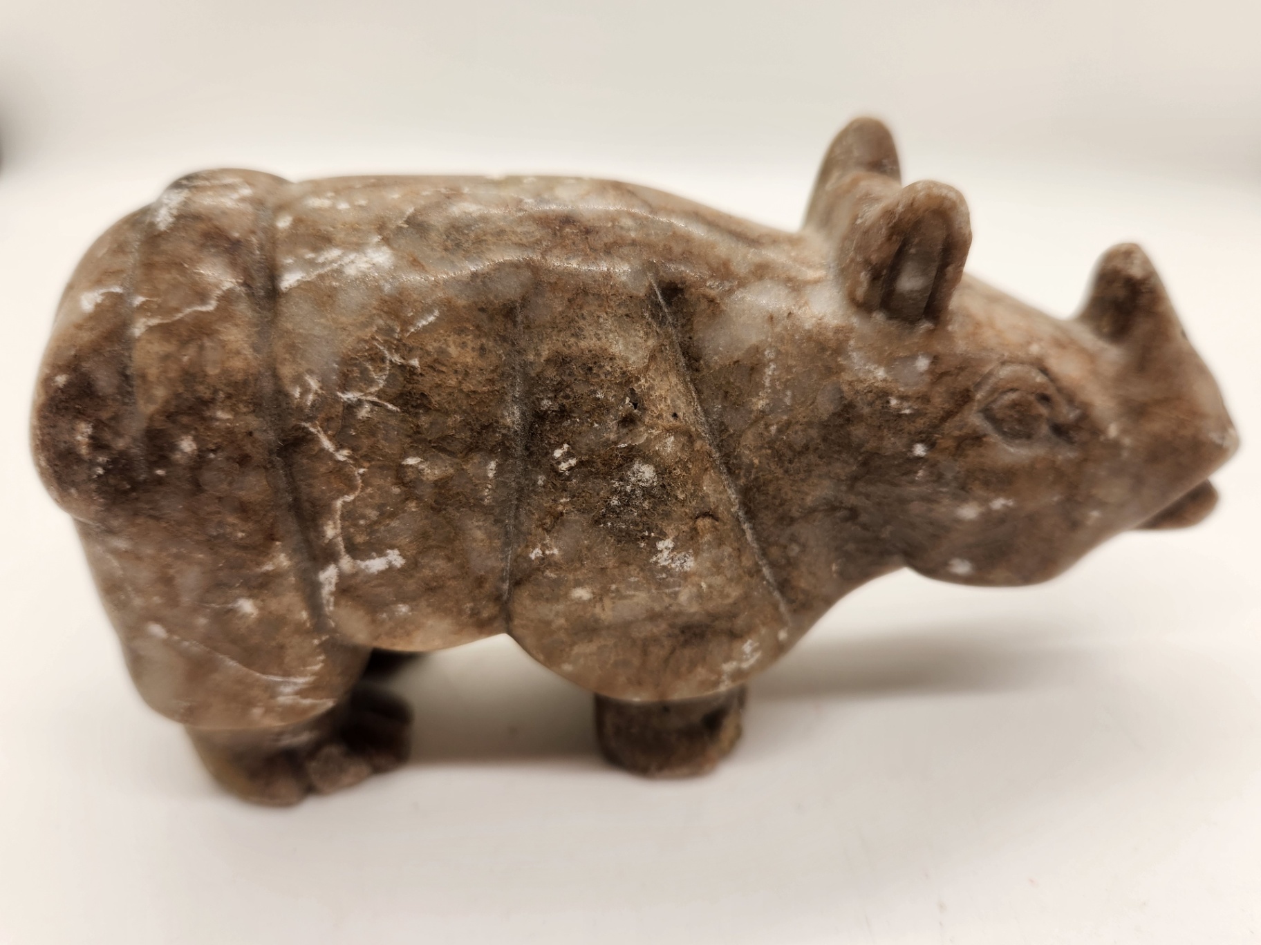 Hand-Carved Nephrite Jade or Serpentine Pig with Coin Motif & Soapstone/Marble Sculptural Rhinoceros Vintage Asian Stone Figures – Green Serpentine Pig with Coin & Brown Rhino Sculpture - image 12 of 15