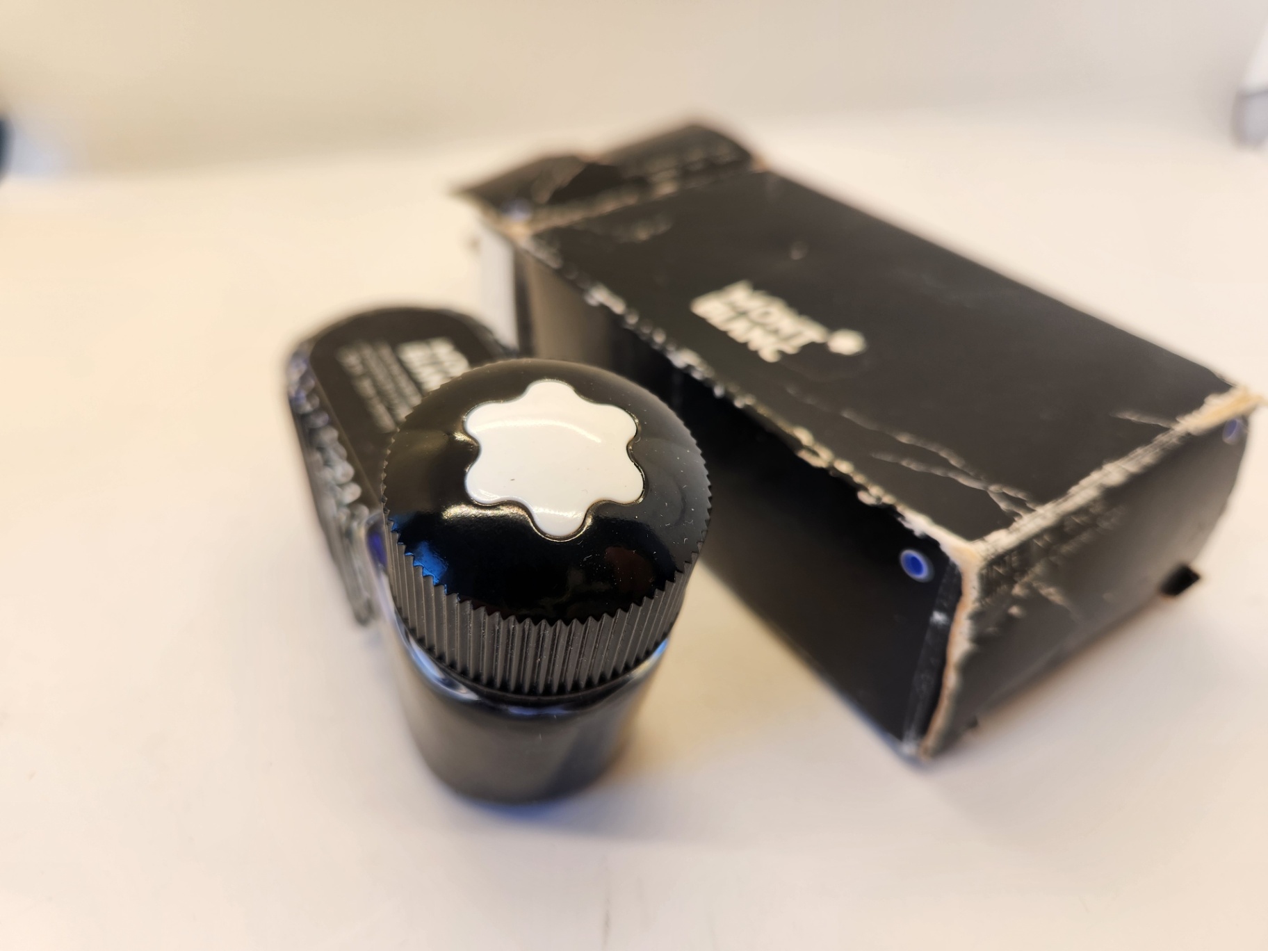 New Unopened (1980s) Montblanc Royal Blue (Königsblau) 50ml Fountain Pen Ink Bottle w/ Original Box Pair with Montblanc Pen Lot 114) - image 2 of 10