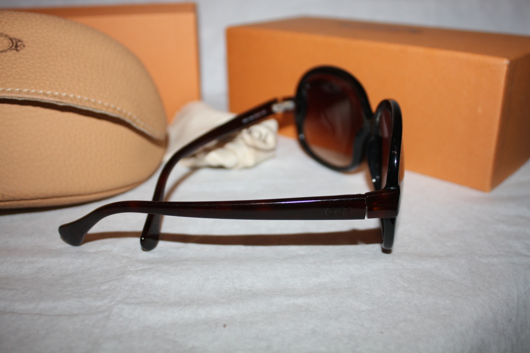 Tod’s Sunglasses – Model TO 03 05K 60115 – Made in Italy - image 18 of 20