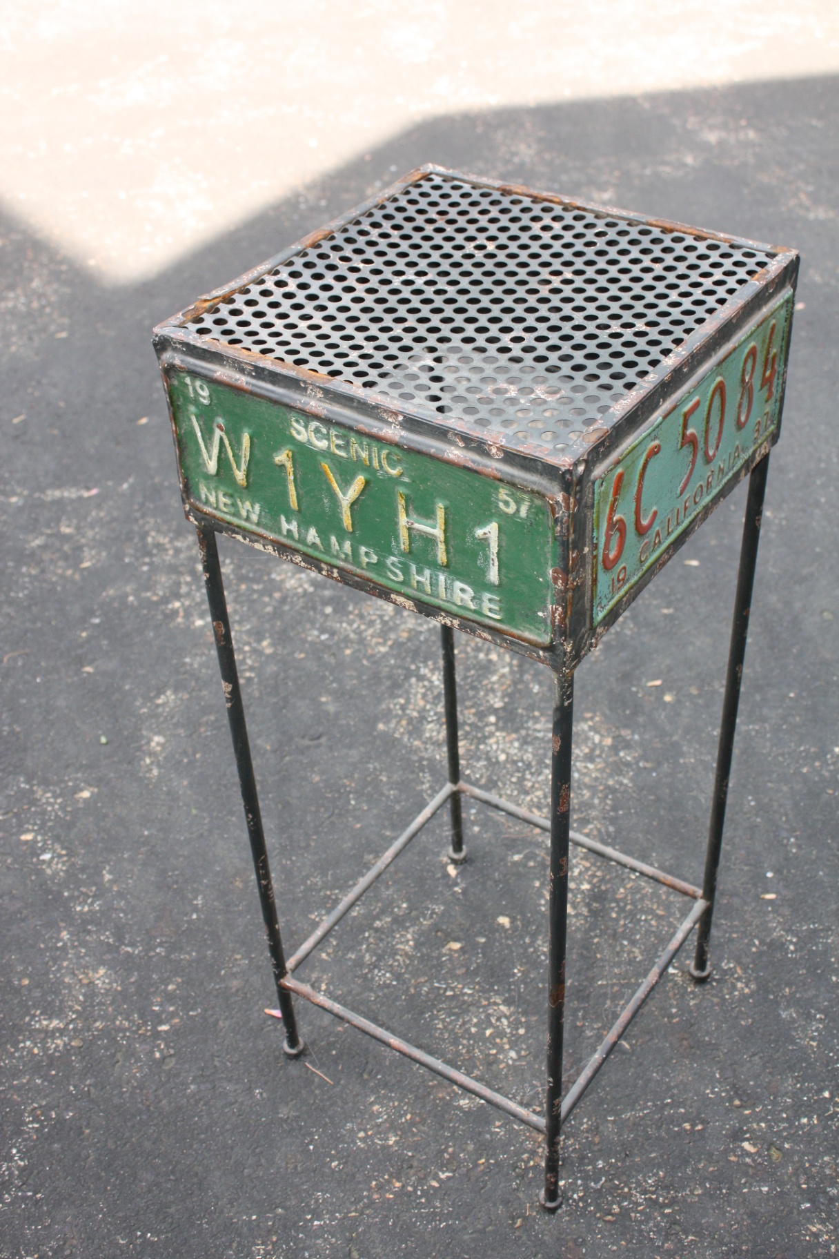 Vintage Industrial License-Plate Pedestal Stand – New Hampshire & California Plates, Perforated Steel Top - image 7 of 8