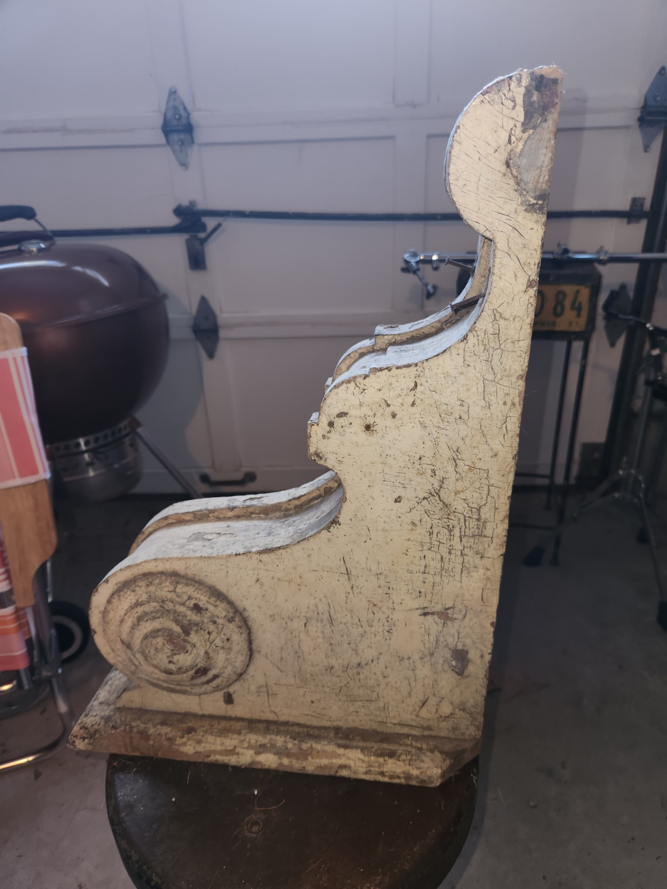 Large Antique Carved Wood Scroll Corbel / Brack­­et – 18" Architectural Salvage with Original Painted Surface - image 1 of 5