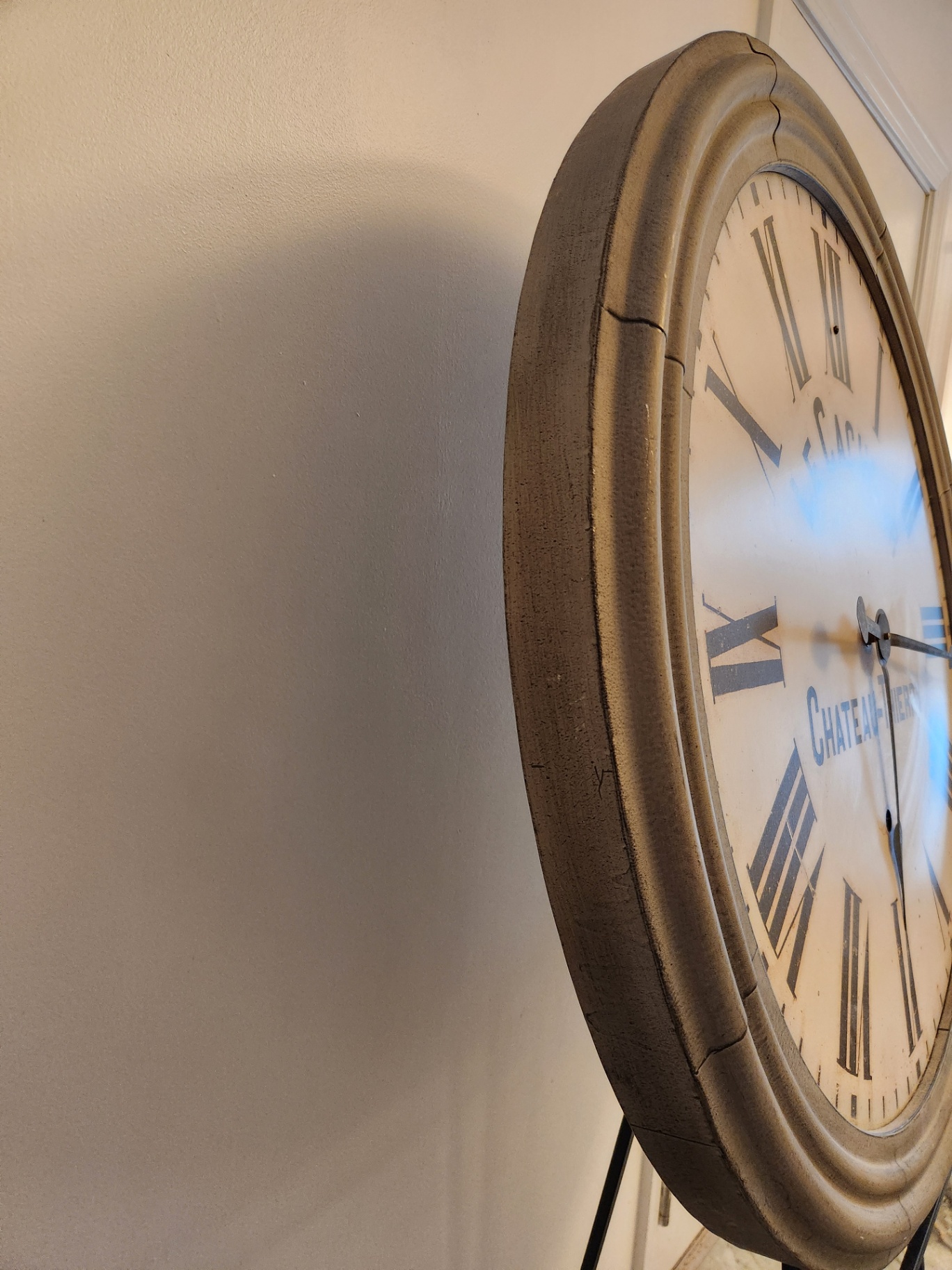 Restoration Hardware 38” Oversized “Le Cacheur” Chateau Thierry Wall Clock – Made in USA - image 4 of 5